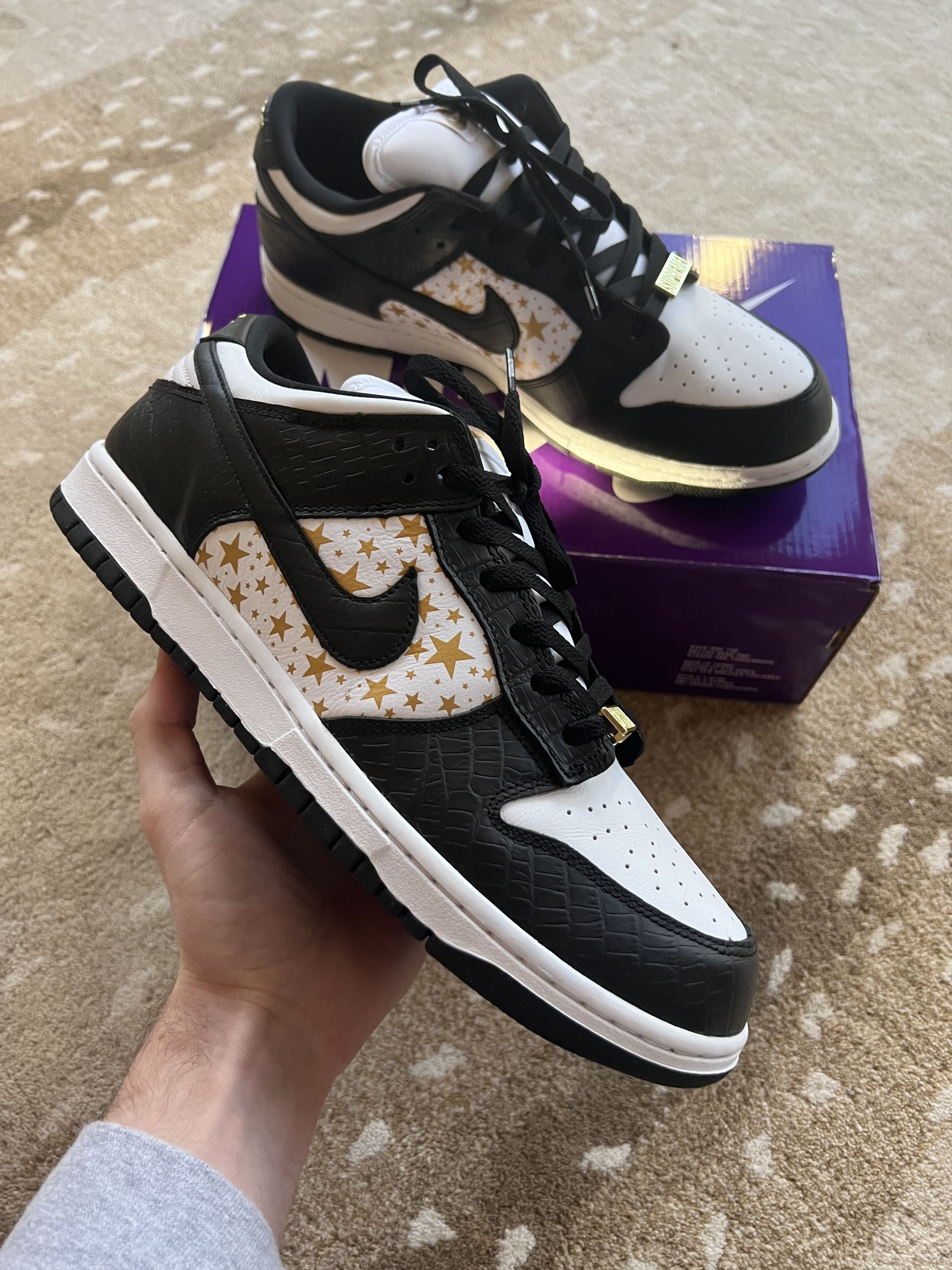 Nike × Supreme Nike SB Dunk Low Supreme Stars Black Size US 11 / EU 44 - 1 Thumbnail