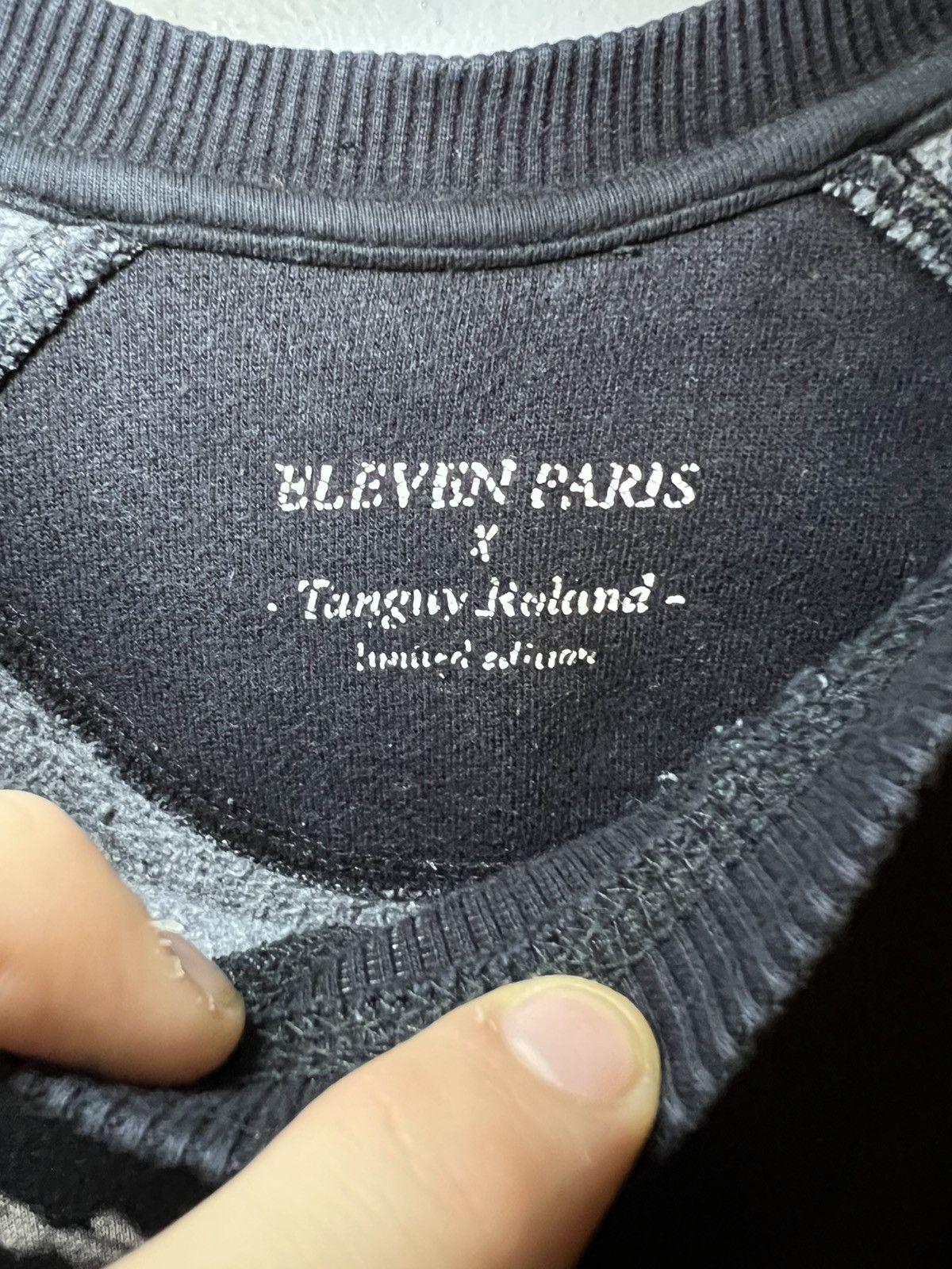 Eleven Paris Vintage Eleven Paris jumbo shark graphic crewneck sweatshirt Size US M / EU 48-50 / 2 - 3 Thumbnail