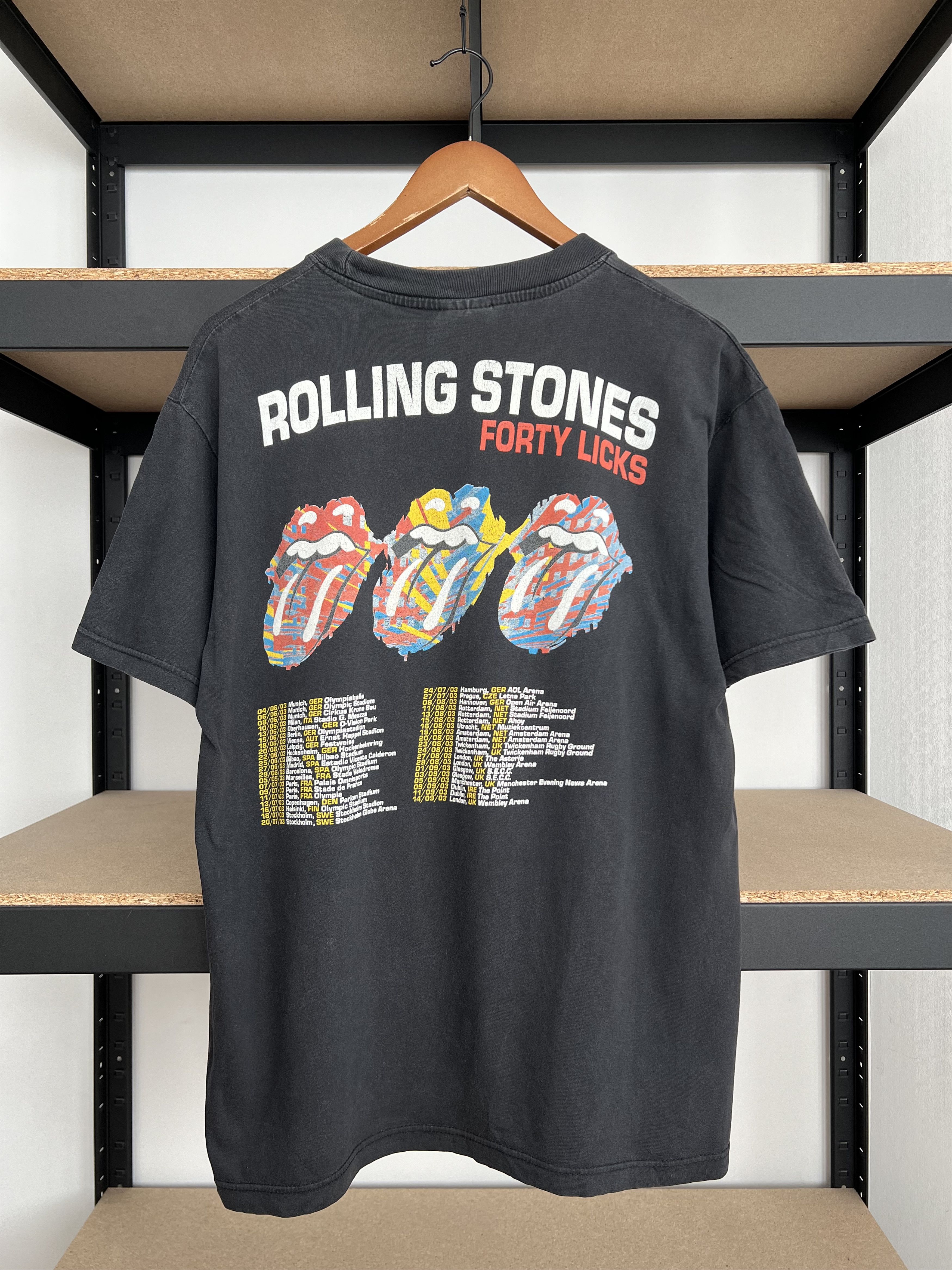 Band Tees Vintage 2003 Rolling Stones Forty Licks Tour Black T-shirt Size US L / EU 52-54 / 3 - 2 Thumbnail
