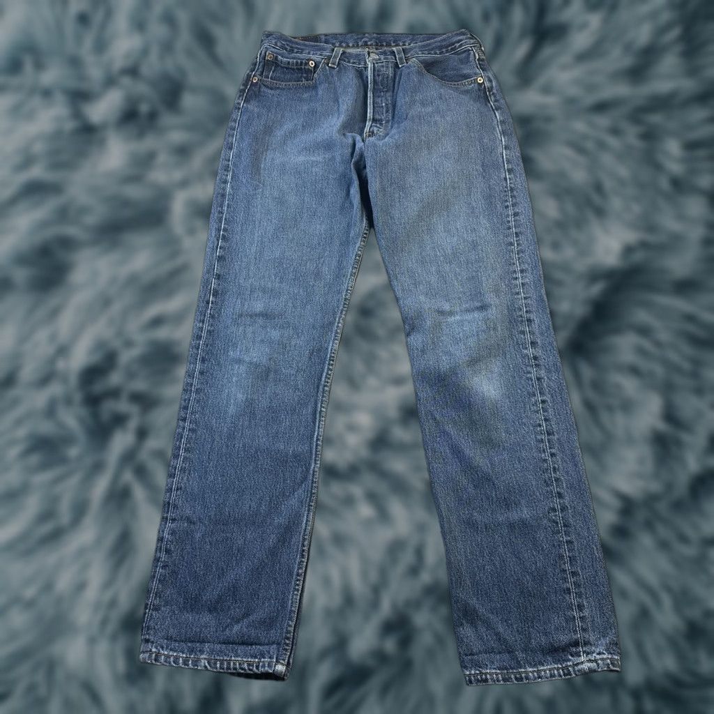 Levi's VINTAGE Levi's 501 Jeans Mens 32x32 Blue Denim Straight 1998 USA Made Size US 32 / EU 48 - 1 Thumbnail