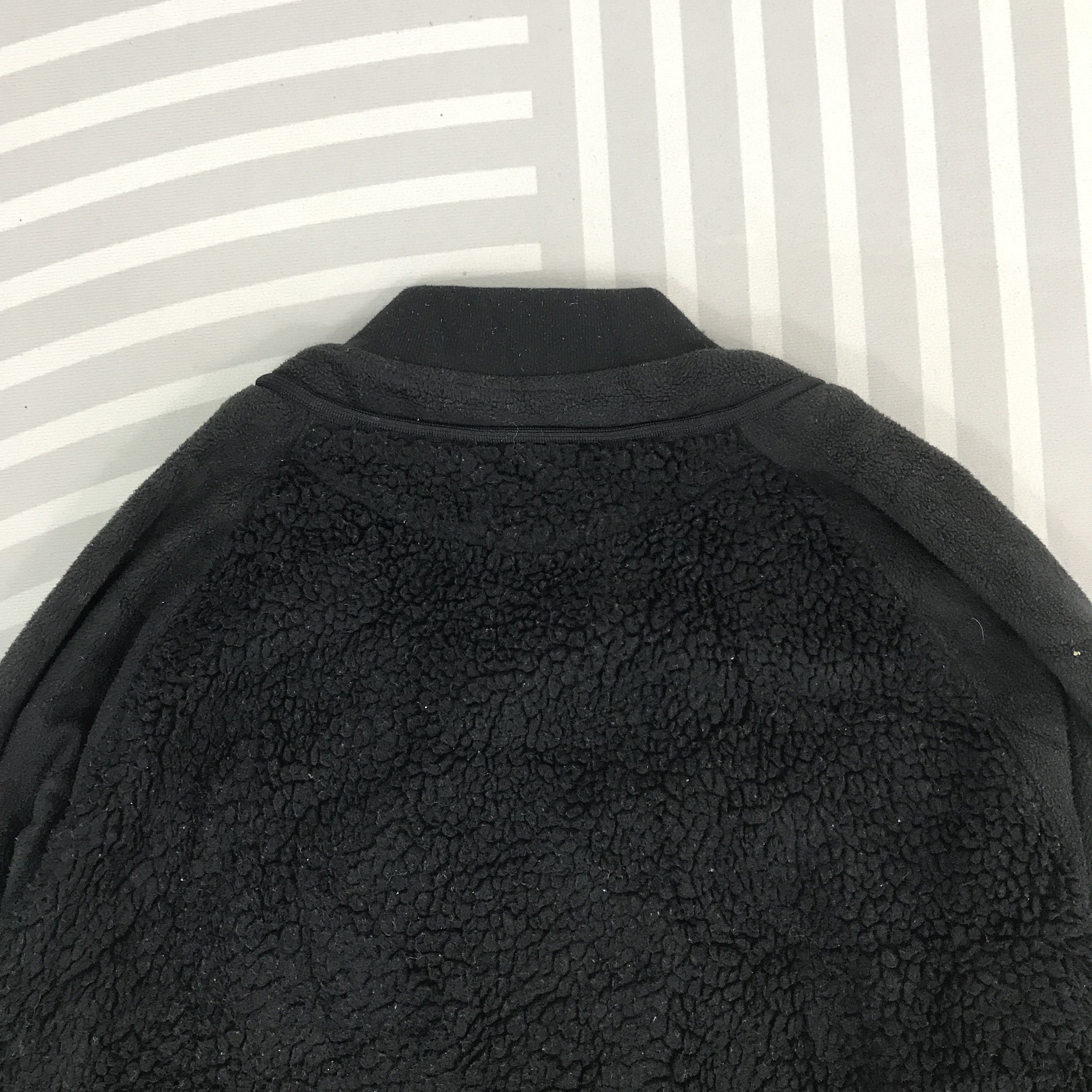Uniqlo × White Mountaineering White Mountaineering x Uniqlo Sherpa Half button Jacket Size US XL / EU 56 / 4 - 4 Thumbnail