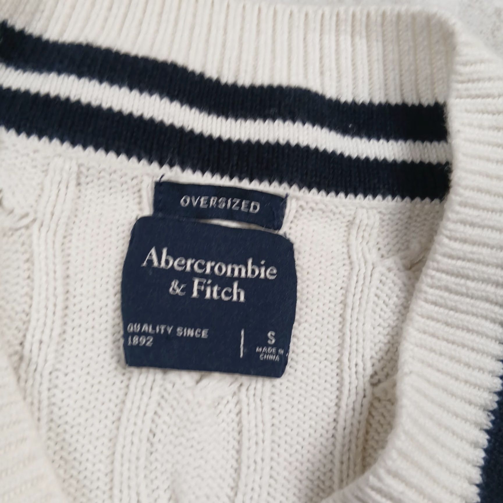 Abercrombie & Fitch Abercrombie & Fitch Cable Knit Sweater Vest Mens Small White Tennis Vest Size US S / EU 44-46 / 1 - 4 Thumbnail