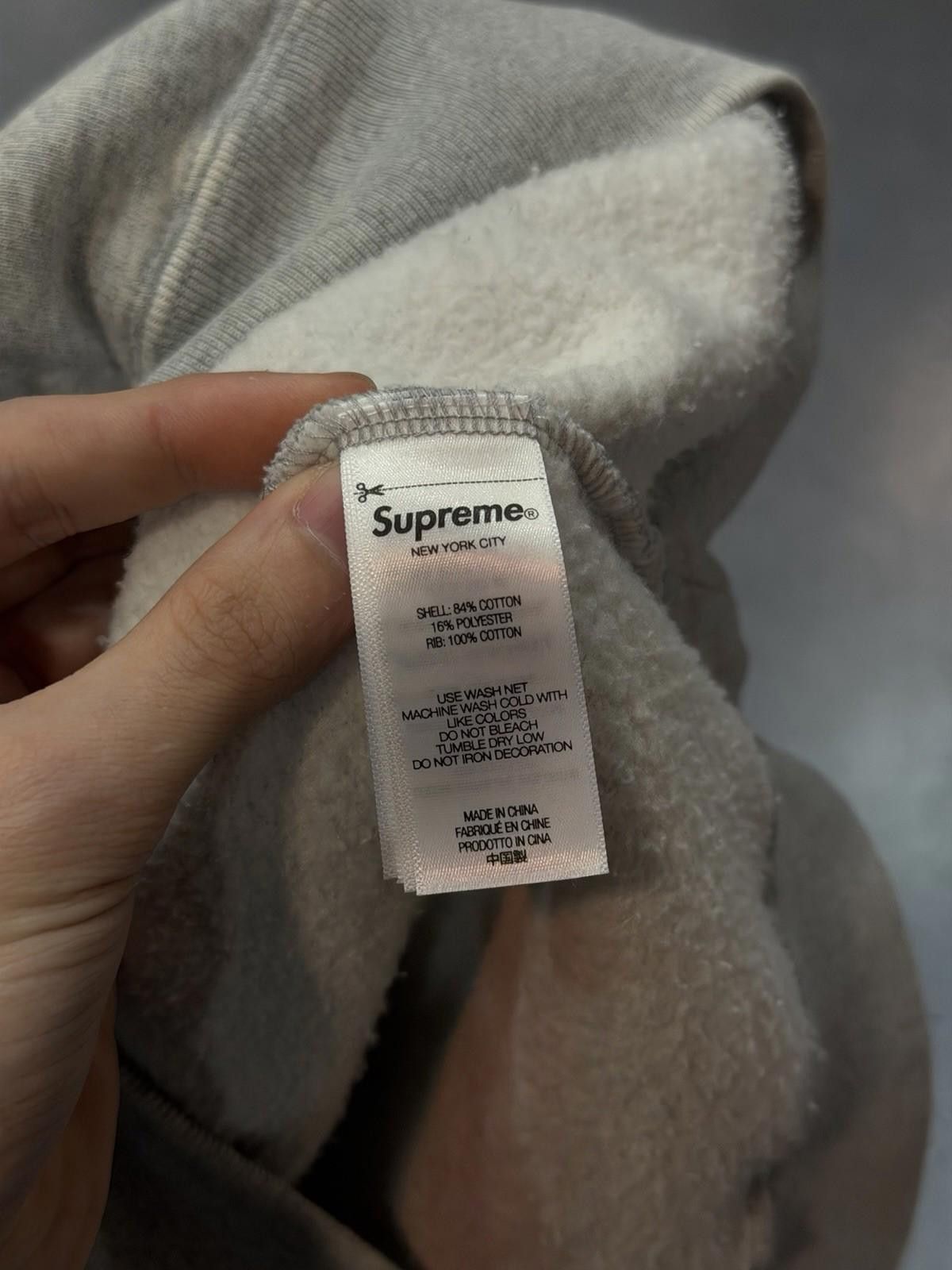 Supreme Supreme Washed Old English Hooded Sweatshirt FW25 GREY LARGE Size US L / EU 52-54 / 3 - 9 Thumbnail
