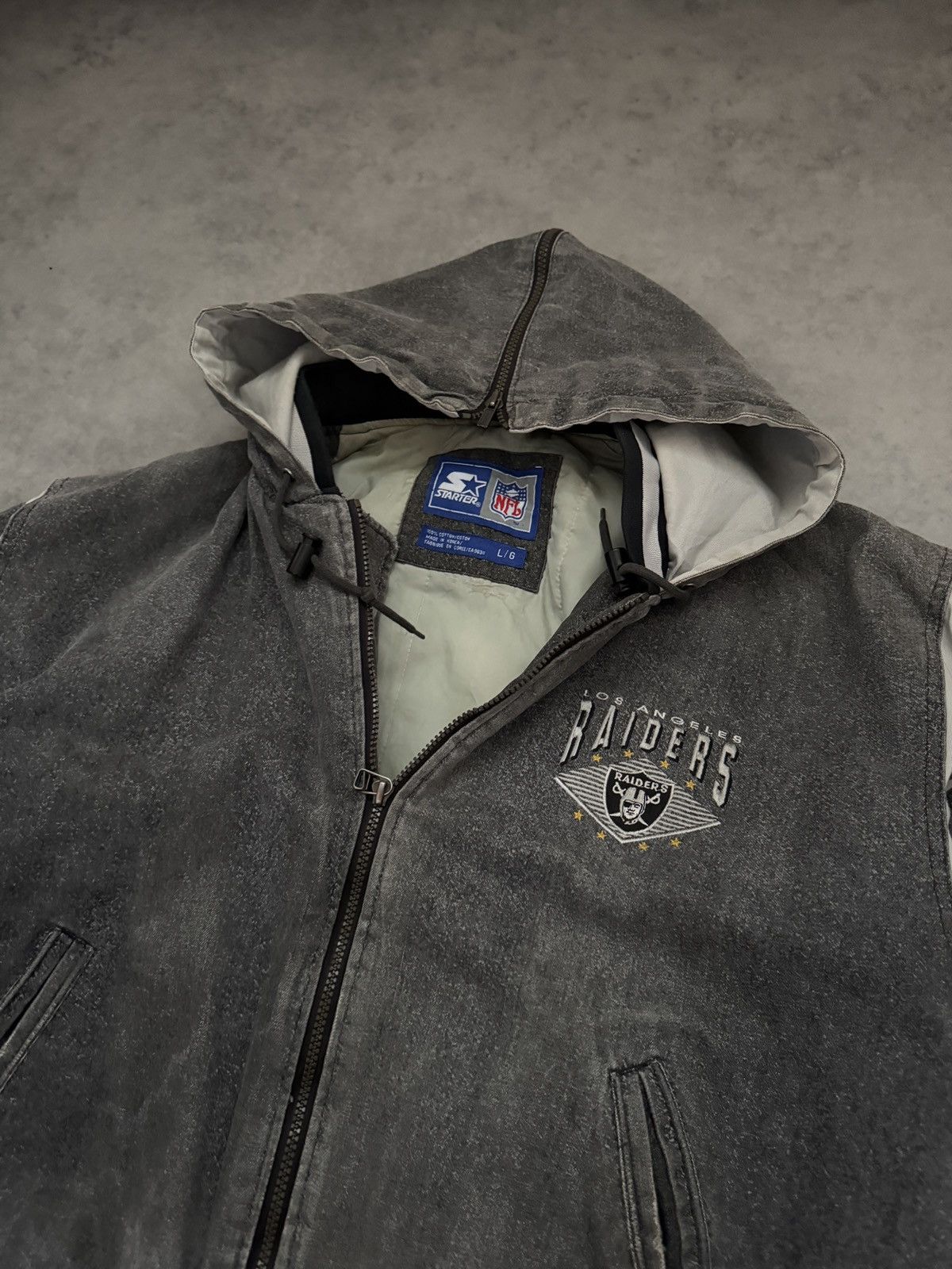 Starter Rare 90s LA Raiders Bomberjacket NFL Starter Size L Size US L / EU 52-54 / 3 - 3 Thumbnail