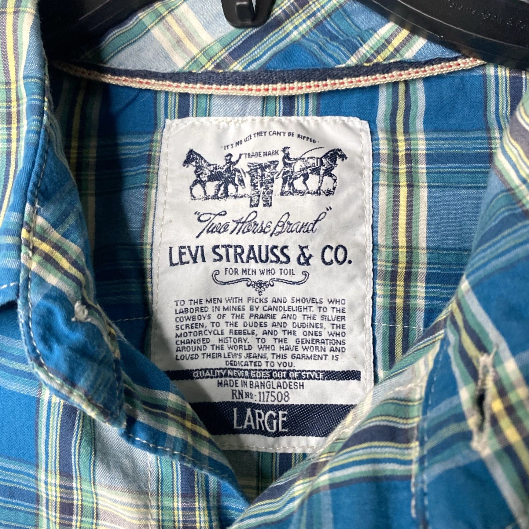 Levi's VINTAGE Levi's Button-Up Blue L Grunge Short Sleeve Pearl Snap Distress White Tab Men's Shirt Size US 33 - 2 Thumbnail