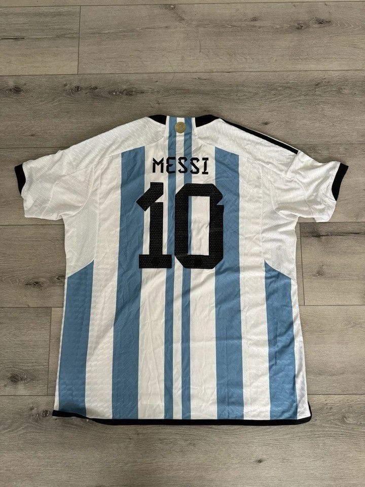 Adidas LIONEL MESSI ARGENTINA 2022_23 HOME JERSEY WORLD CUP Size US XL / EU 56 / 4 - 1 Thumbnail