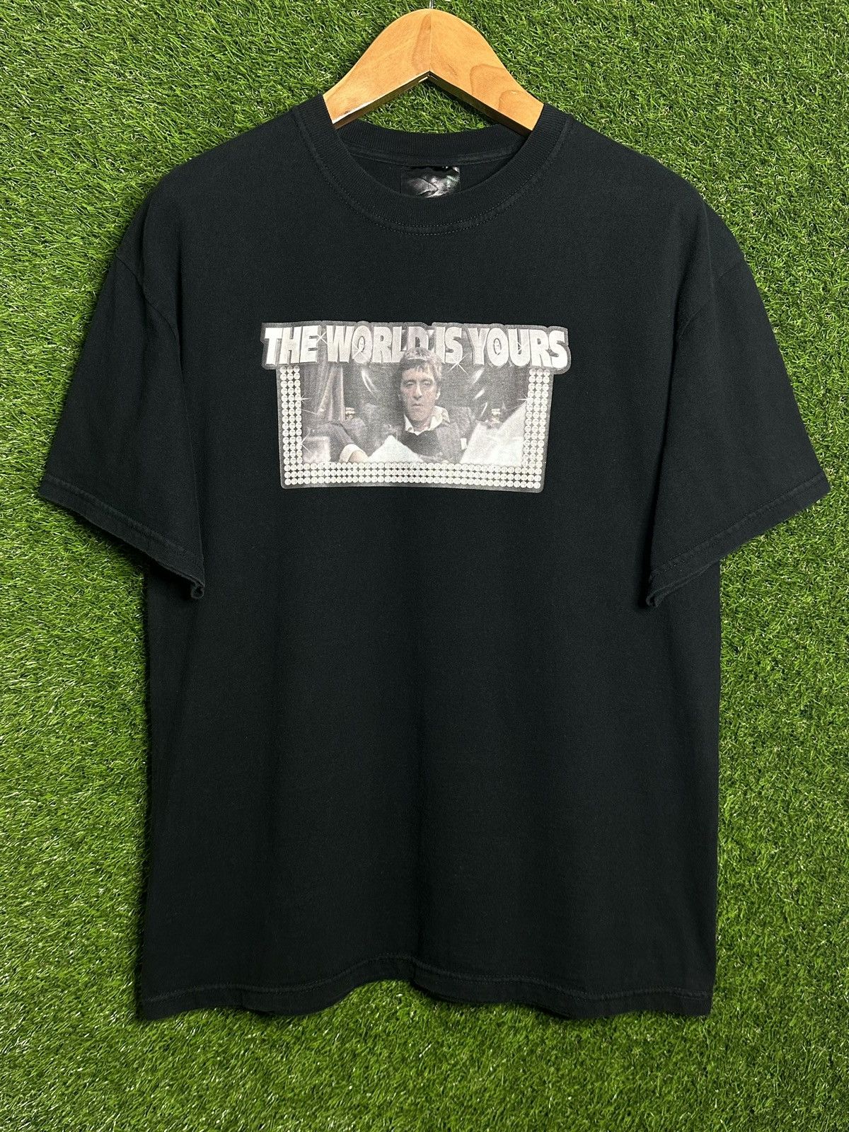 Vintage 🚨Vintage Serial Killer Scarface The World Is Yours T-Shirt Size US L / EU 52-54 / 3 - 1 Thumbnail