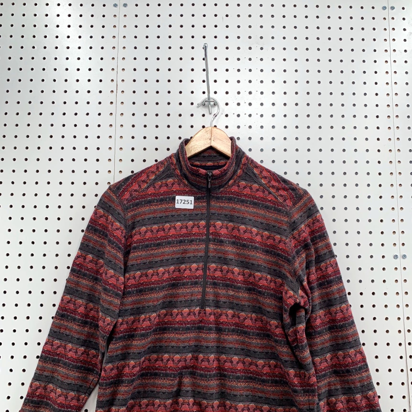 Vintage Woolrich Pullover Sweater Adult Mens Large L Red Aztec Southwestern Men’s - 90s Event Theme? (Note: keep original size L) Size US L / EU 52-54 / 3 - 2 Thumbnail