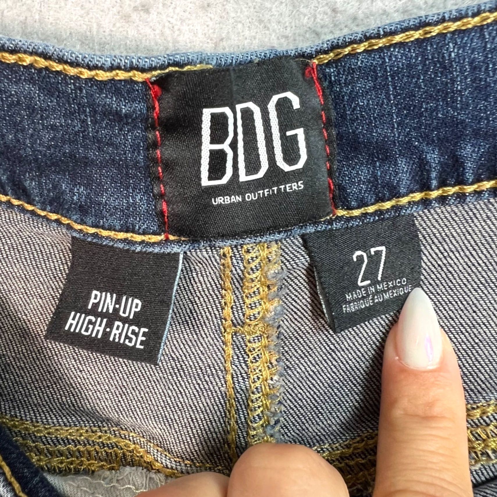 Bdg VINTAGE BDG Womens Denim Shorts High-Rise 27 Dark Wash Casual Summer Hot Pants Women Size 27" / US 4 / IT 40 - 3 Thumbnail