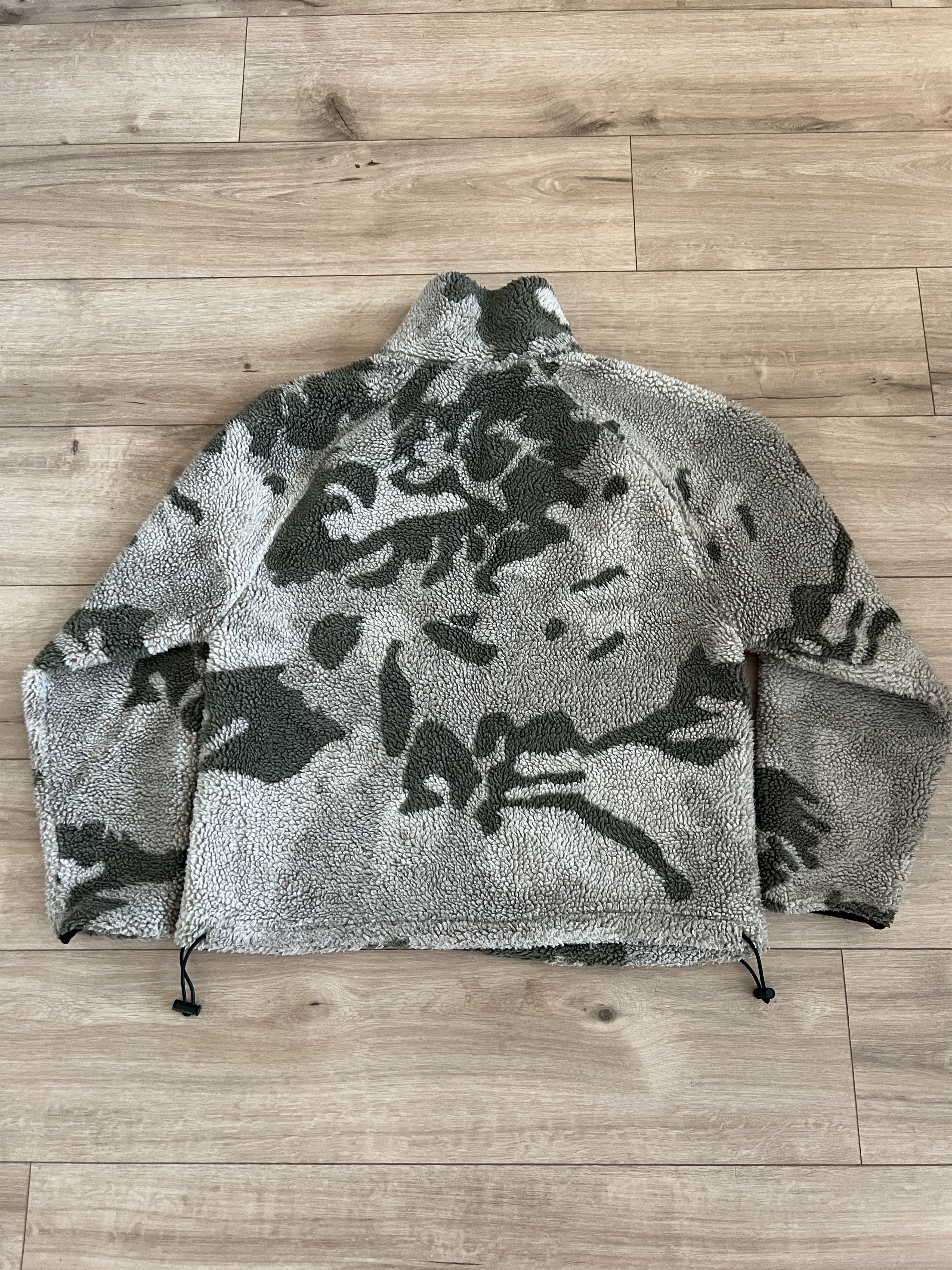 Essentials Fear of God Essentials Tan Green Camo Sherpa Full Zip Jacket Size US XS / EU 42 / 0 - 2 Thumbnail