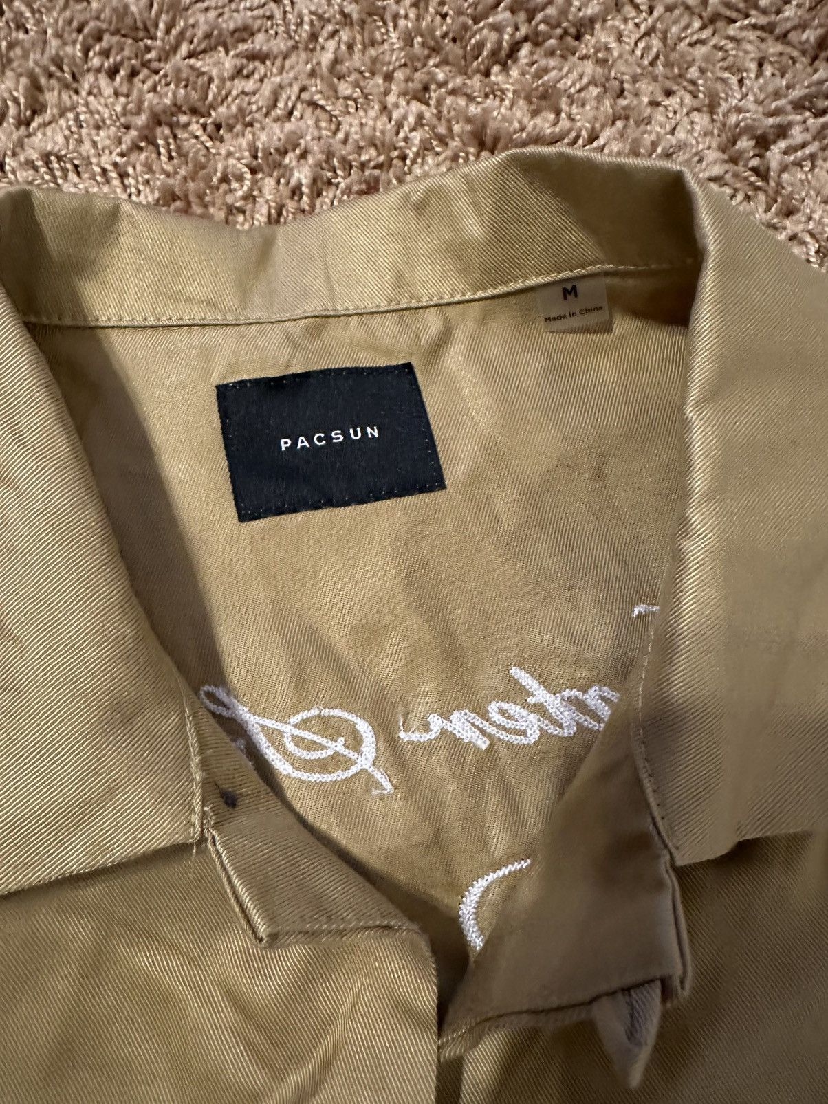Pacsun Echo Park LA Mustard silk short sleeve button up NWT M Size US M / EU 48-50 / 2 - 6 Thumbnail