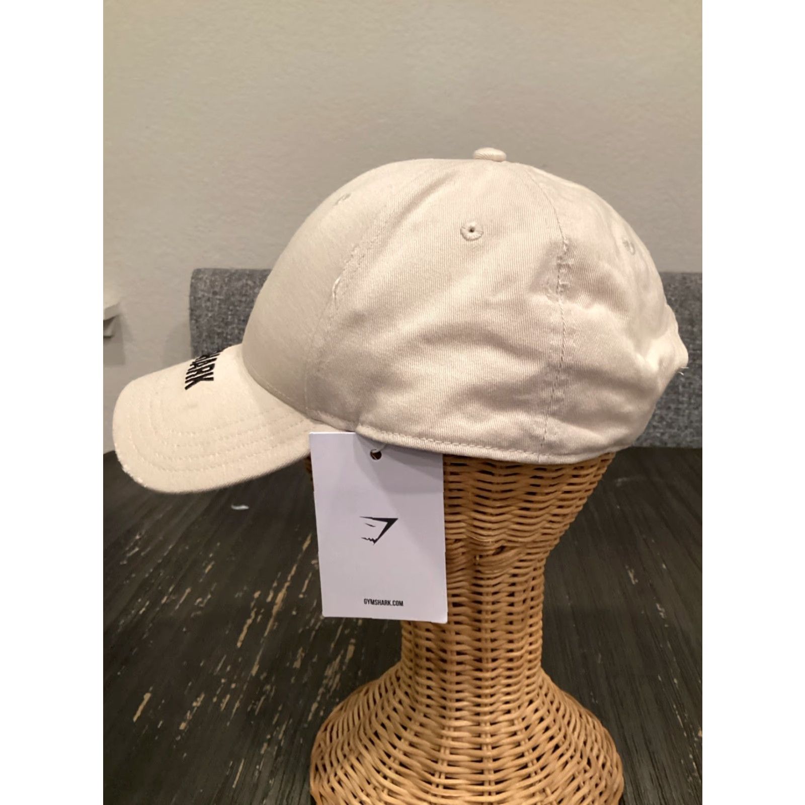 Gymshark Gymshark Hat Adult Unisex One Size Beige 6 Panel Adjustable Flat Peak Cap Size ONE SIZE - 2 Thumbnail