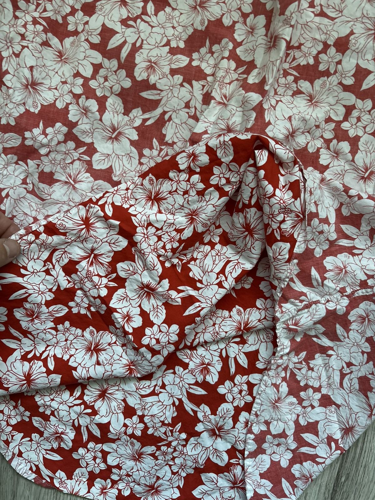 Gitman Bros. Vintage Gitman Vintage Hawaiian Popover Shirt Hibiscus Print Size US L / EU 52-54 / 3 - 17 Thumbnail