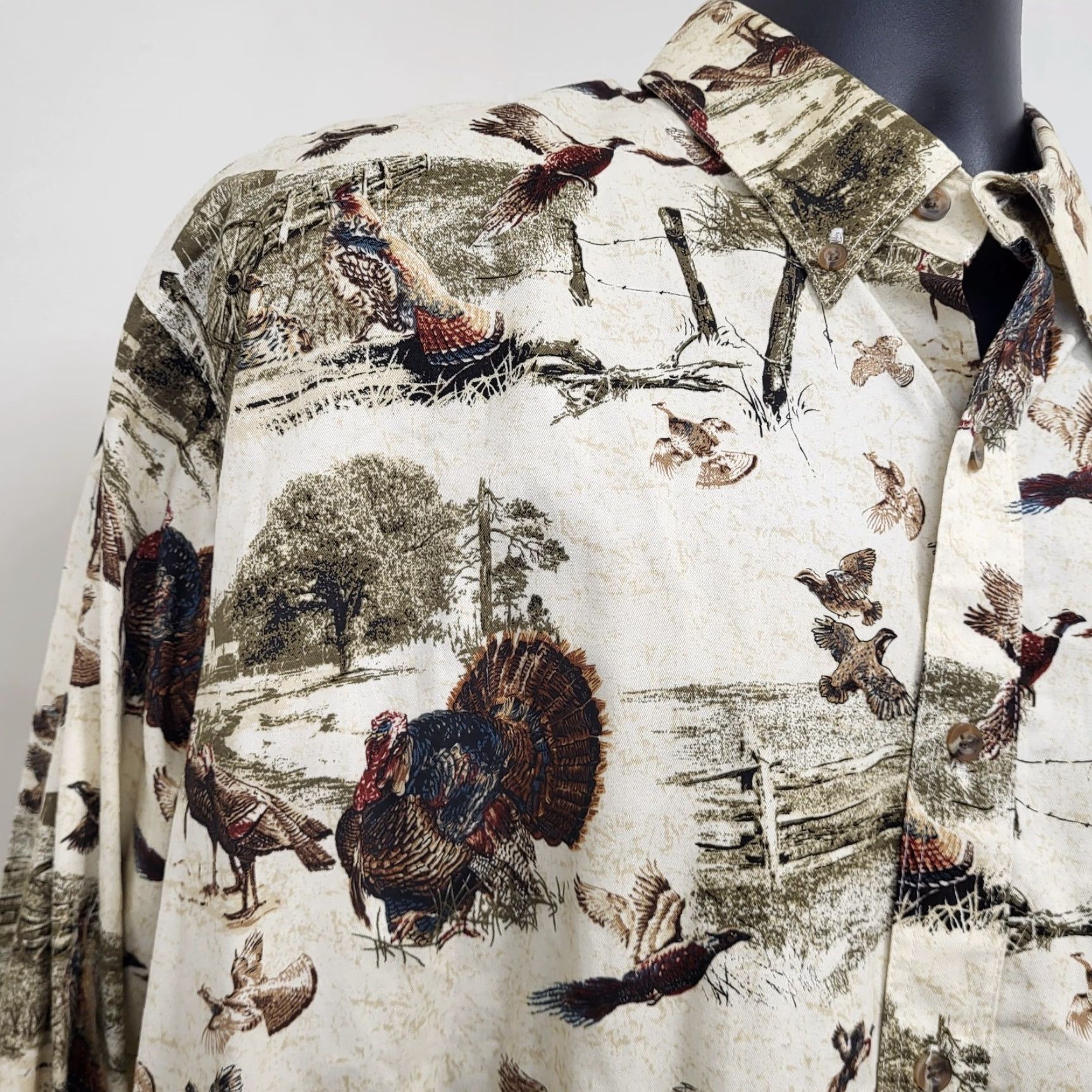 Vintage Legendary Whitetails Turkey Shirt Mens XL Button-Up Long Sleeve Hunting Shirt Size US XL / EU 56 / 4 - 6 Thumbnail
