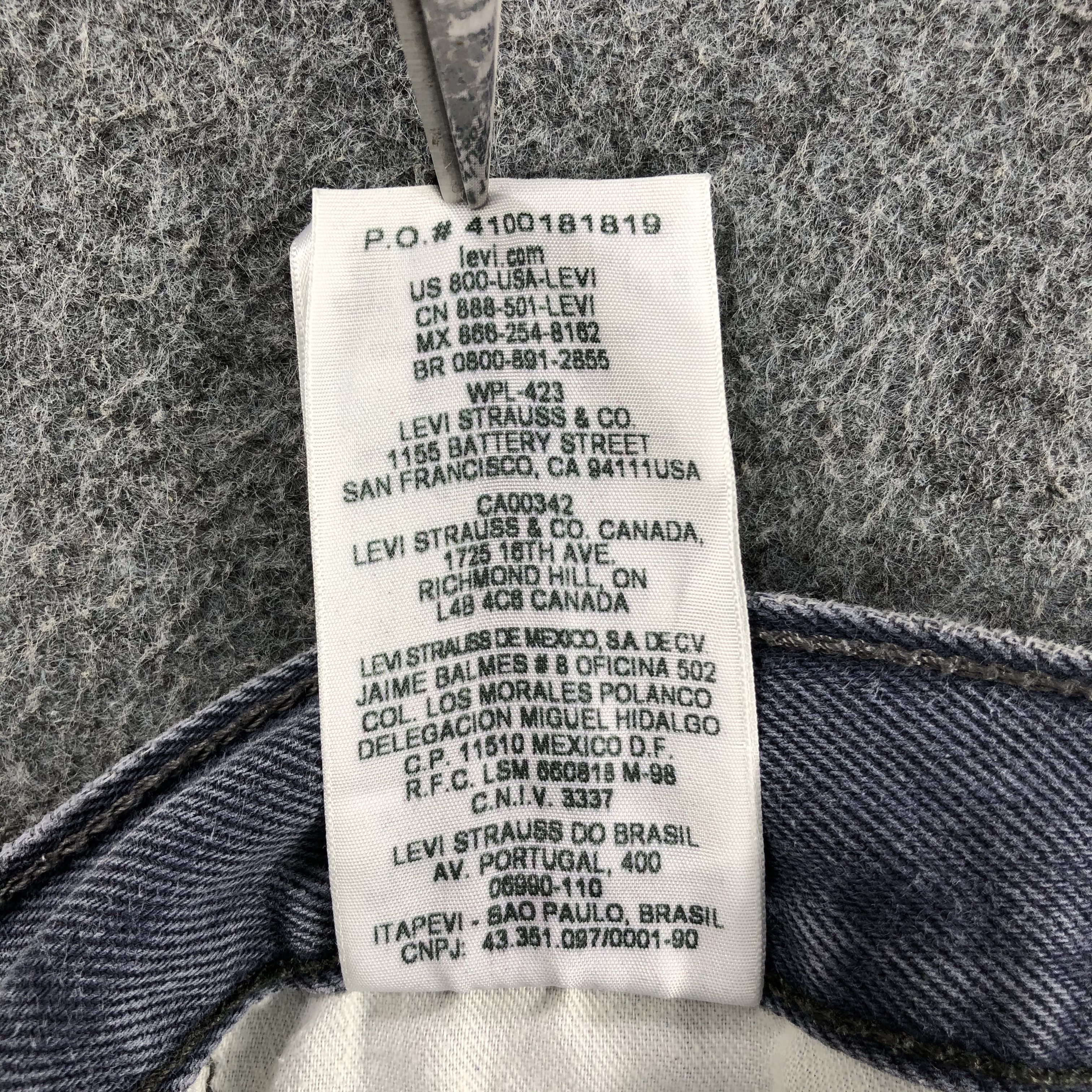 Levi's Vintage Light Wash Levis 501 Jeans-J2199 Size US 40 / EU 56 - 13 Thumbnail
