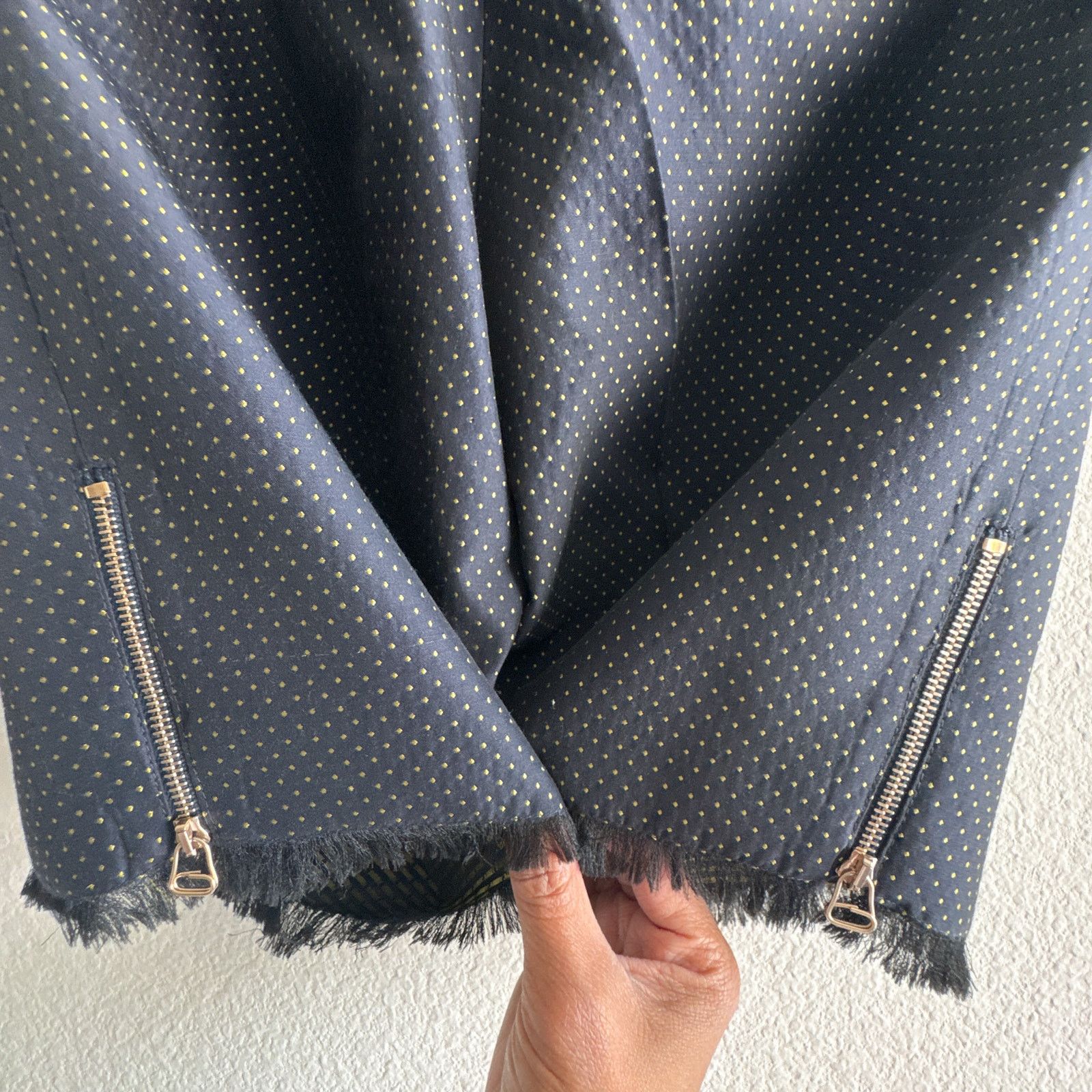 3.1 Phillip Lim 3.1 Phillip Lim Bermuda Shorts Fringe Hem Navy size 0 Size 25" / US 0 / IT 36 - 4 Thumbnail