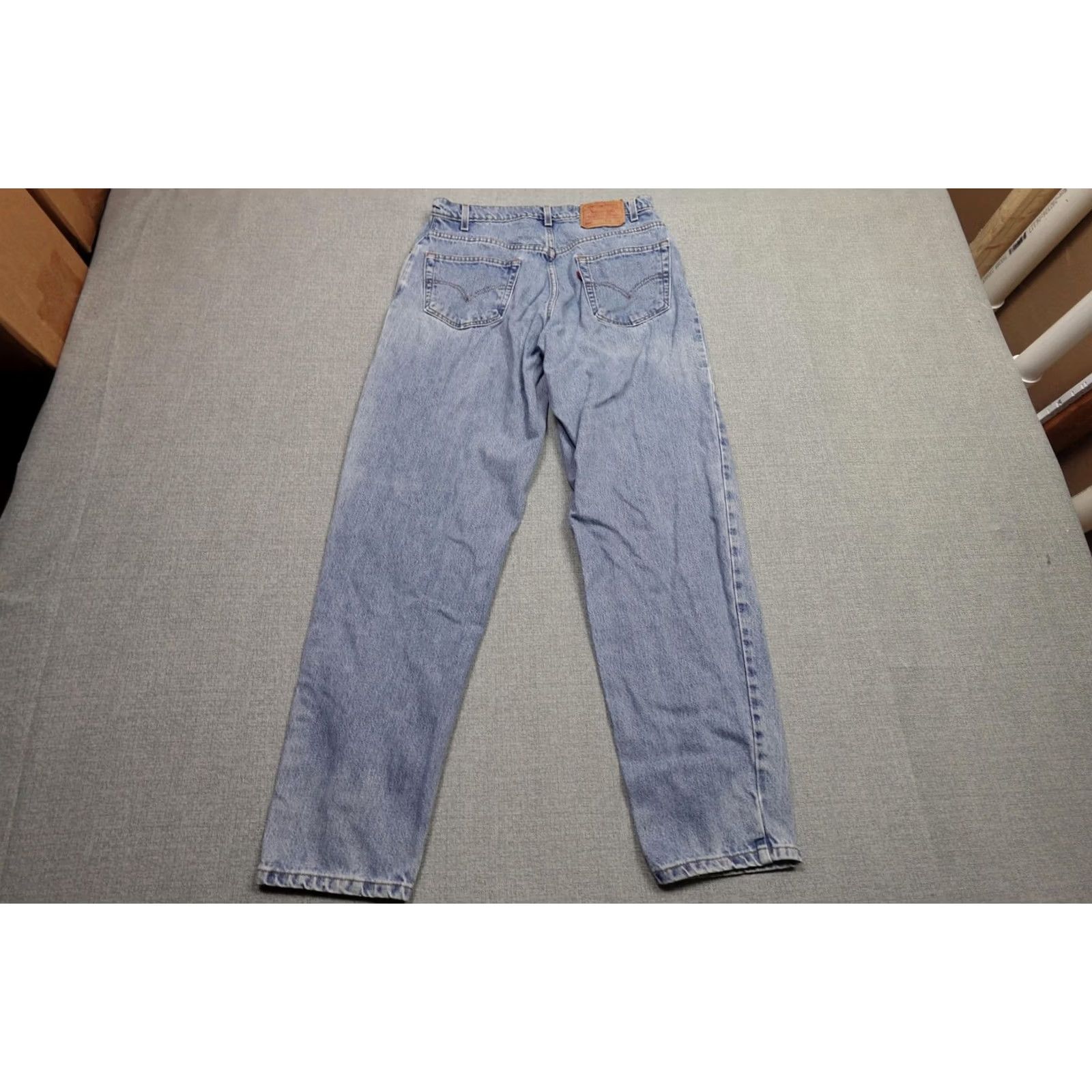 Levi's Vintage Levi's 560 Loose Fit Jeans Mens 34x34 Light Wash Denim Baggy Blue Light Wash Denim Jeans 560 Medium Mens Size US 34 / EU 50 - 4 Thumbnail