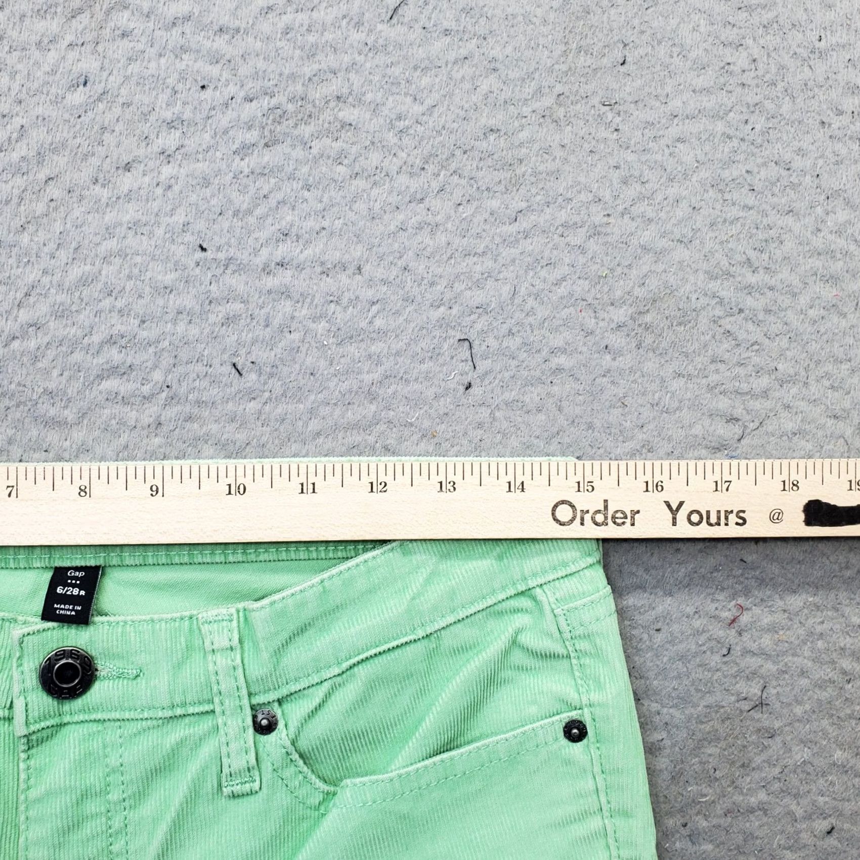 Gap Gap Womens Corduroy Pants 6 Green Flat Front 29.25" Inseam Skinny Leg Casual Streetwear Chino NWT Womens Size 6 Gap Pants Green Corduroy Jackets? Size 28" / US 6 / IT 42 - 6 Thumbnail