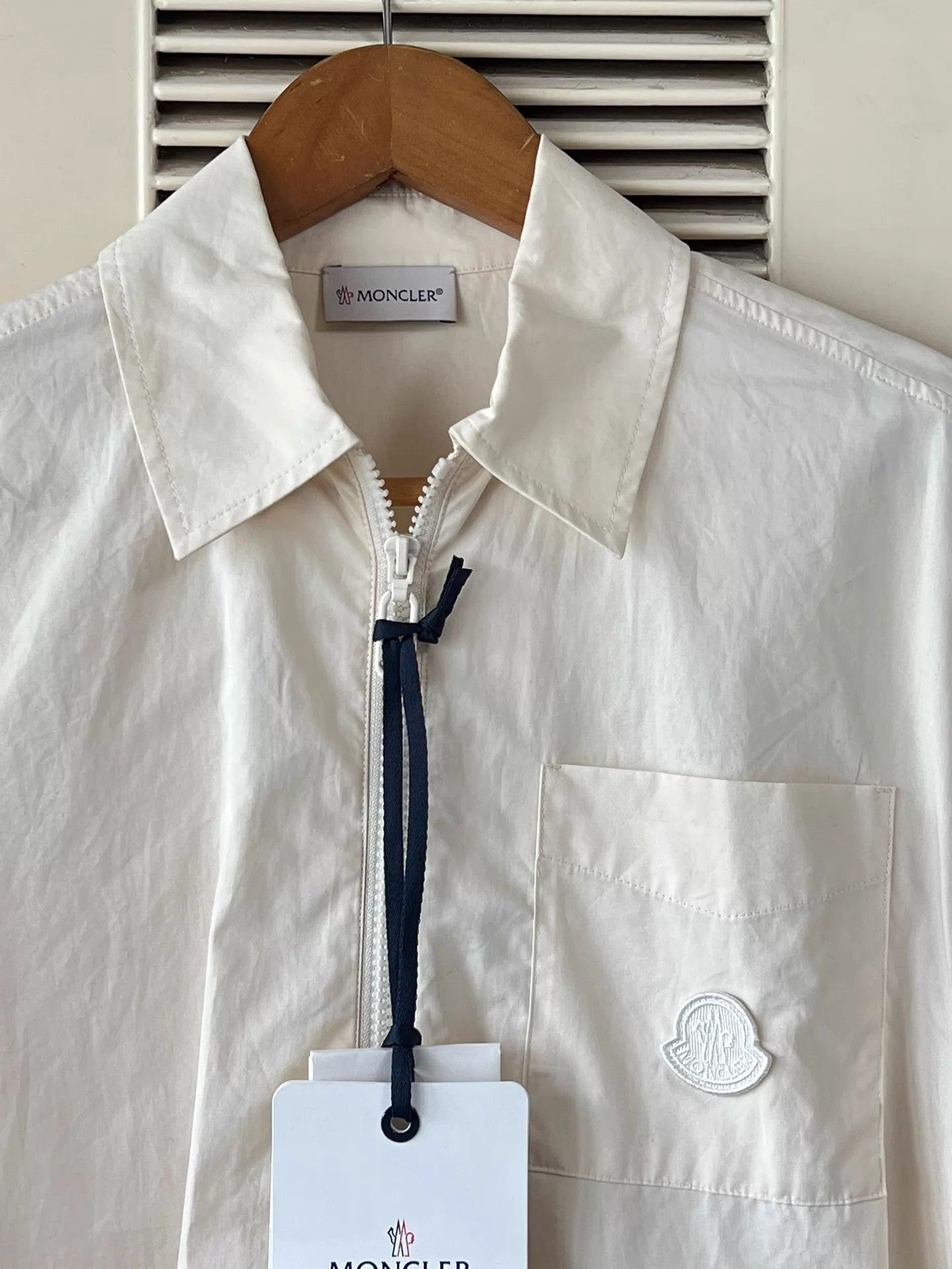Moncler Moncler Women's Ivory 38 Long Sleeve Shirt Relaxed Zipper Size S / US 4 / IT 40 - 3 Thumbnail