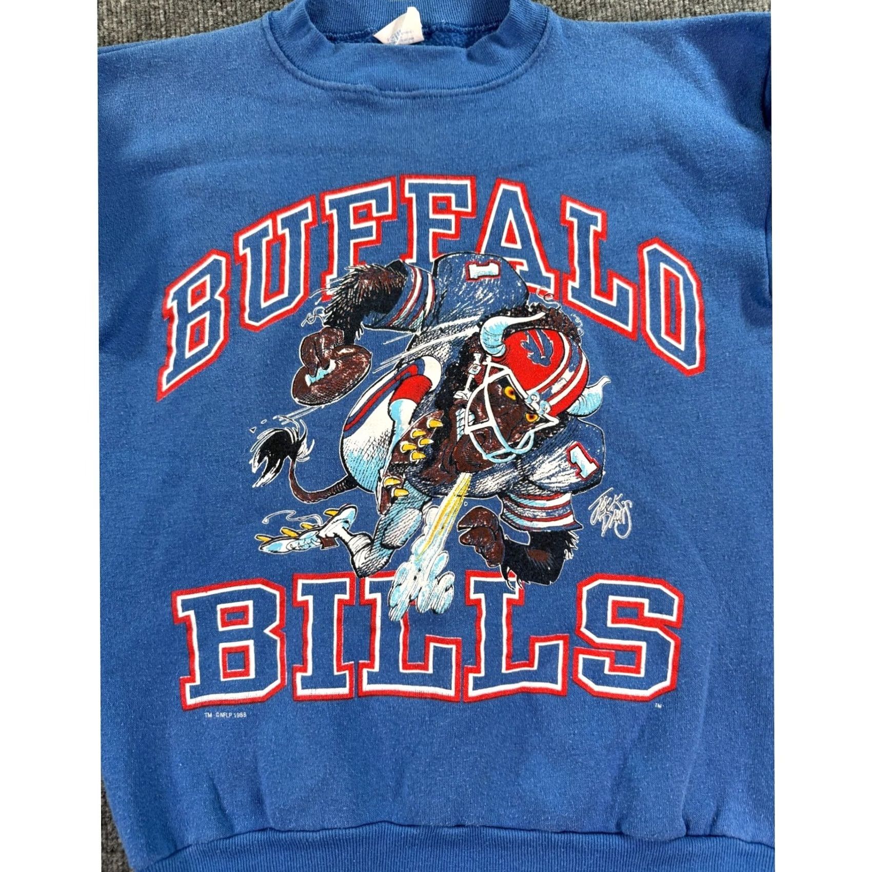 Vintage VINTAGE Buffalo Bills Sweatshirt Mens M Blue 1988 Jack Davis Graphic Logo Cotton Blend Crew Neck Pullover All Seasons NFL Licensed Regular Mens Size US M / EU 48-50 / 2 - 2 Thumbnail