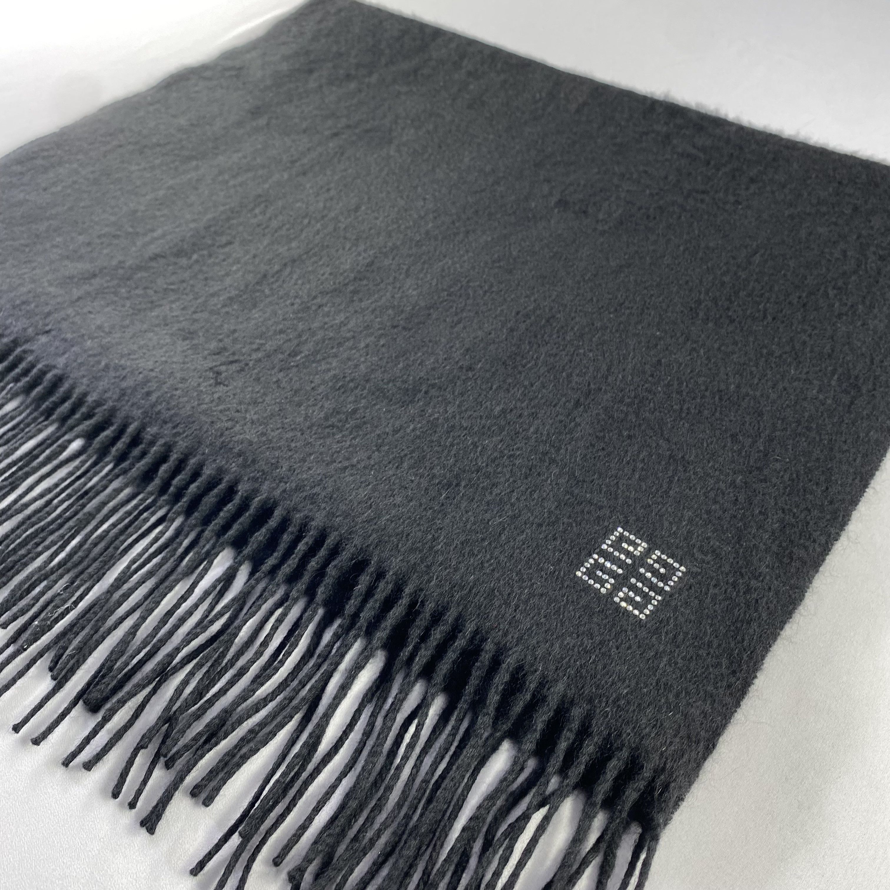 Givenchy × Vintage Black Givenchy Scarf Neck Wrap Cashmere Muffler Size ONE SIZE - 3 Thumbnail