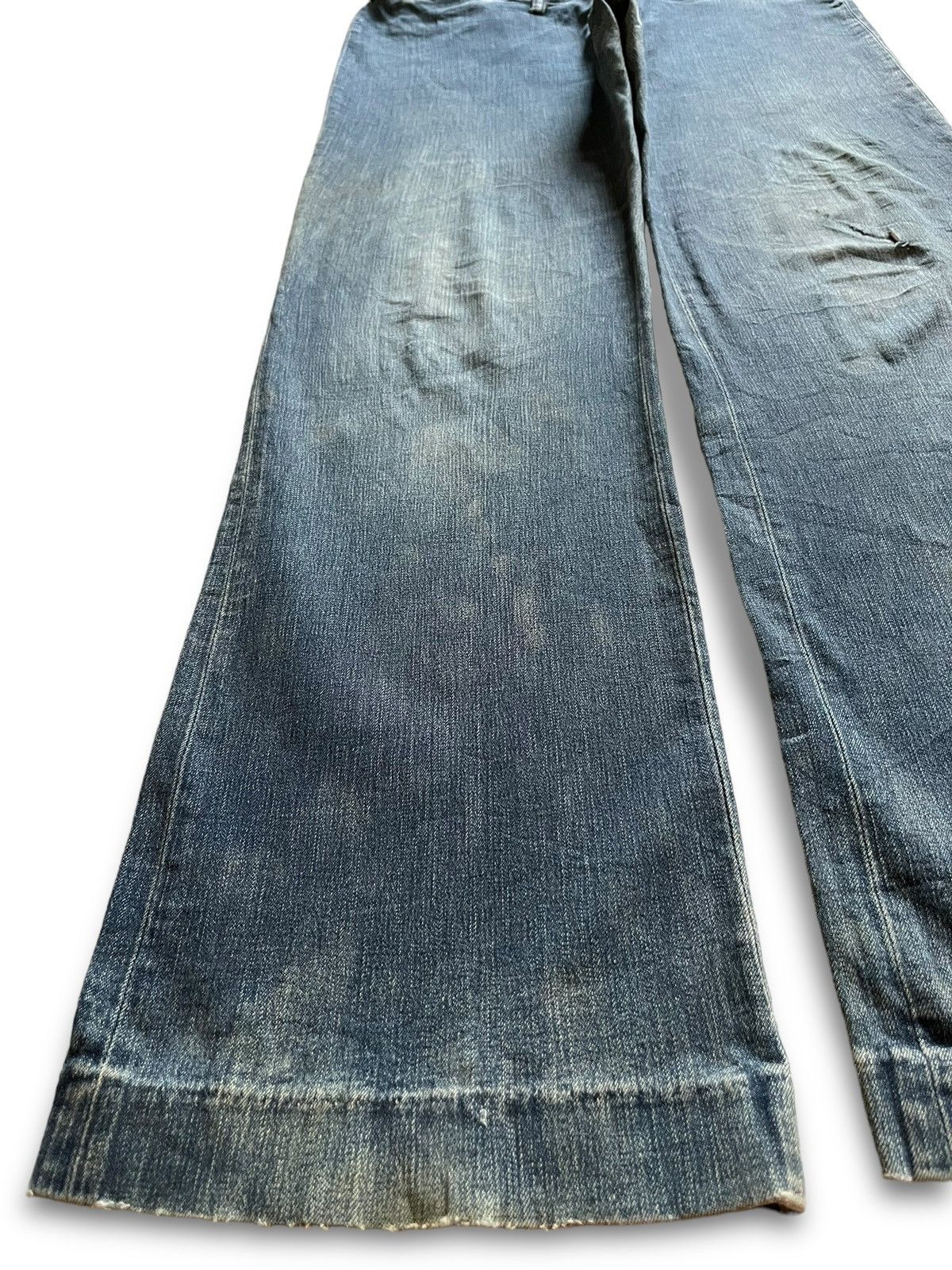 45rpm × Japanese Brand Vintage Japanese 45Rpm Bootcut Rip Blue Wash Jeans Size US 30 / EU 46 - 6 Thumbnail