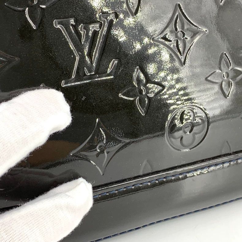 Louis Vuitton Louis Vuitton Black lacquer logo presbyopic embossed handb Size ONE SIZE - 9 Thumbnail
