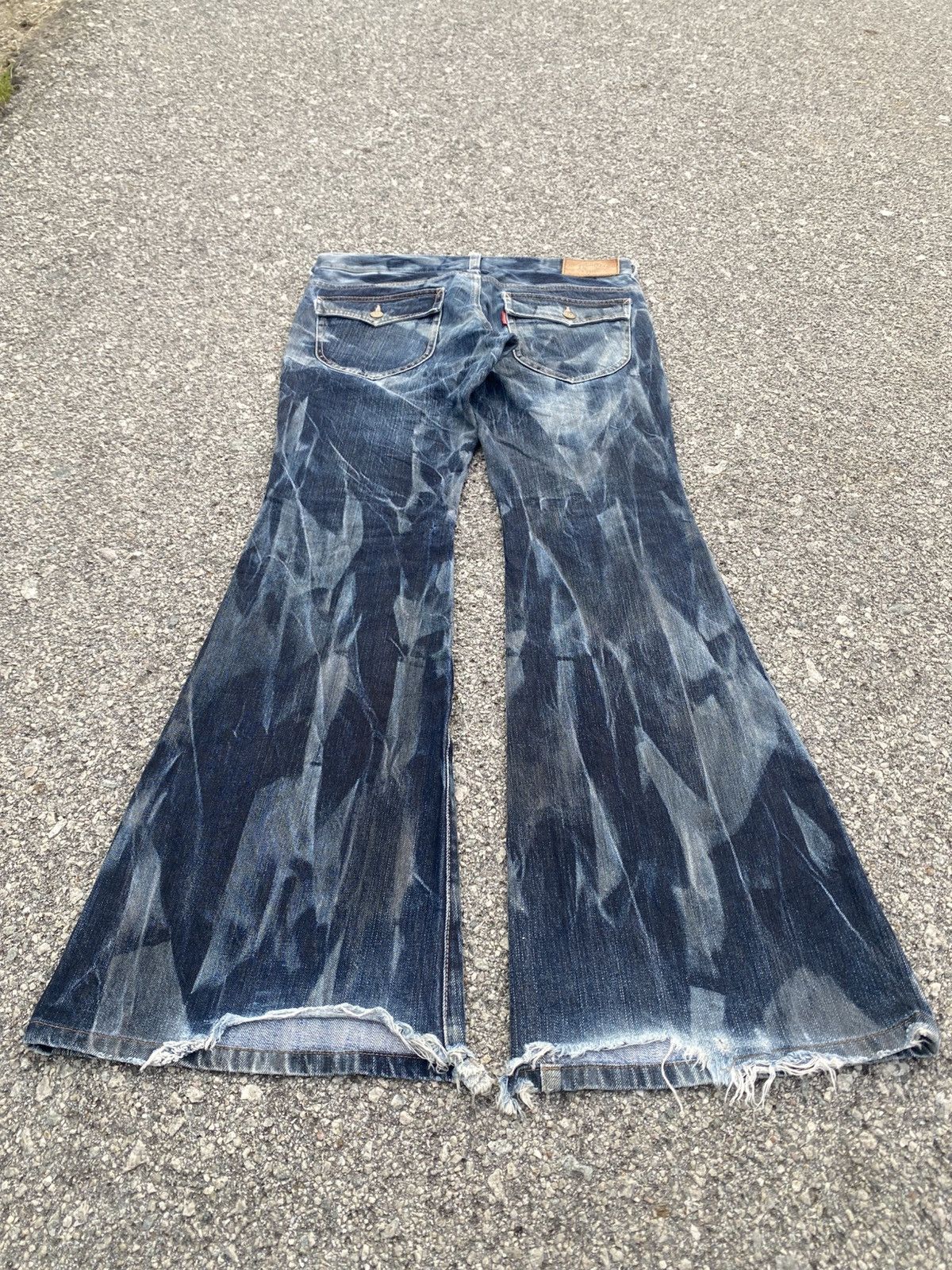 Tornado Mart Rare SAMPLE Tornado Mart Flare Diamond Cut Acid Wash Size US 33 - 7 Thumbnail