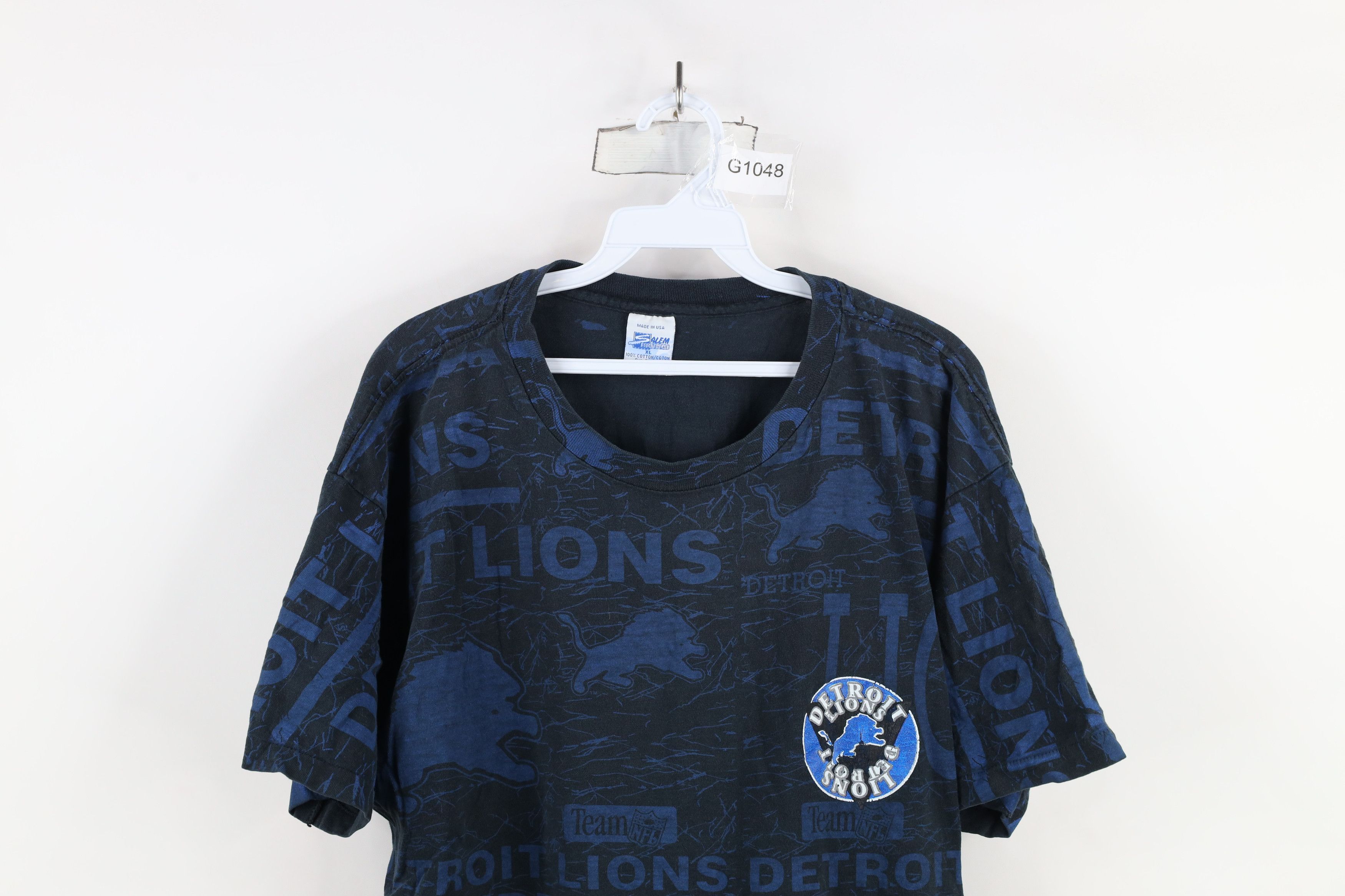 Vintage Vintage 90s Lions Football All Over Print T-Shirt USA Size US XL / EU 56 / 4 - 2 Thumbnail