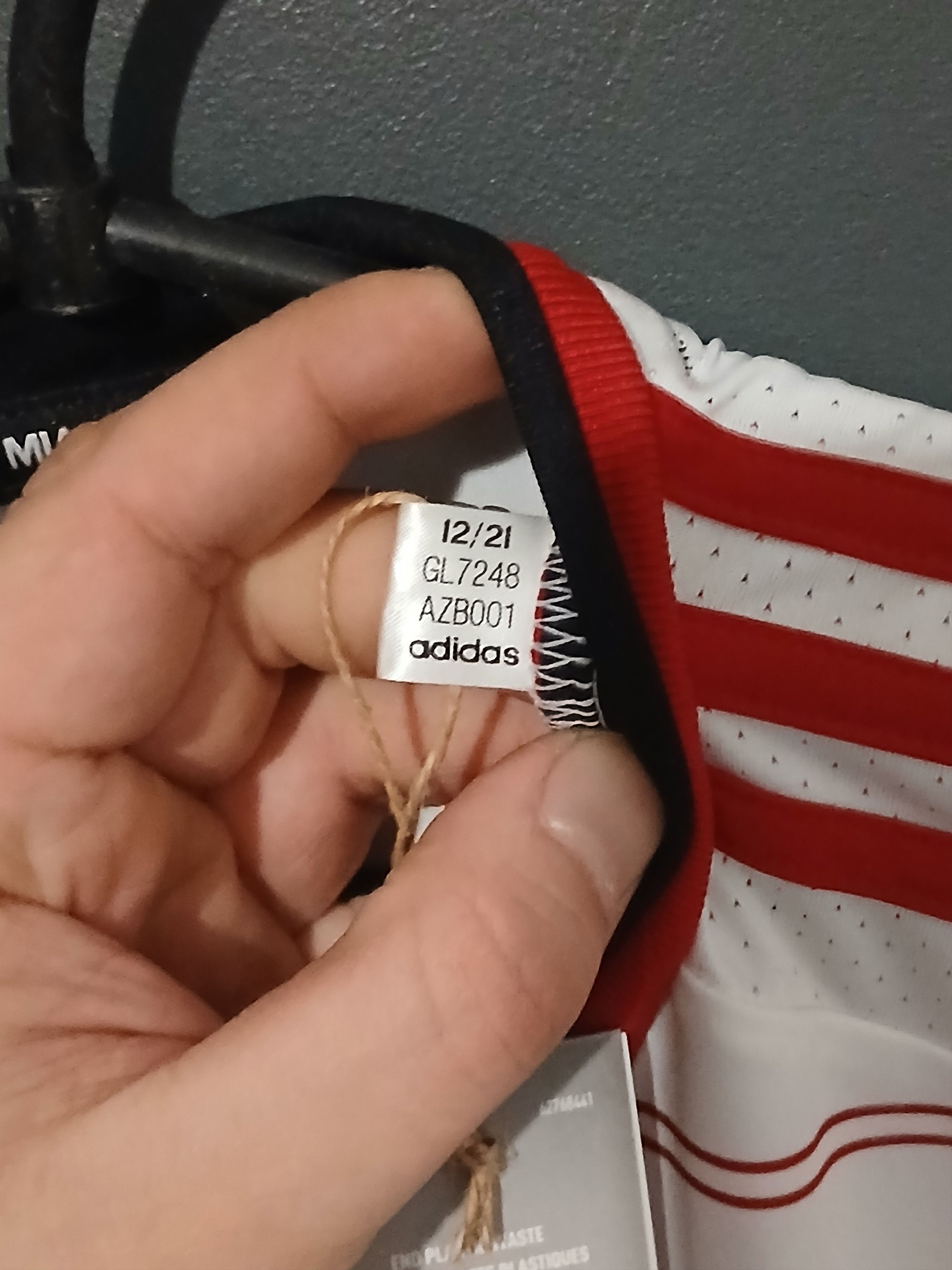 Adidas New Adidas T-Shirt Size US S / EU 44-46 / 1 - 7 Thumbnail