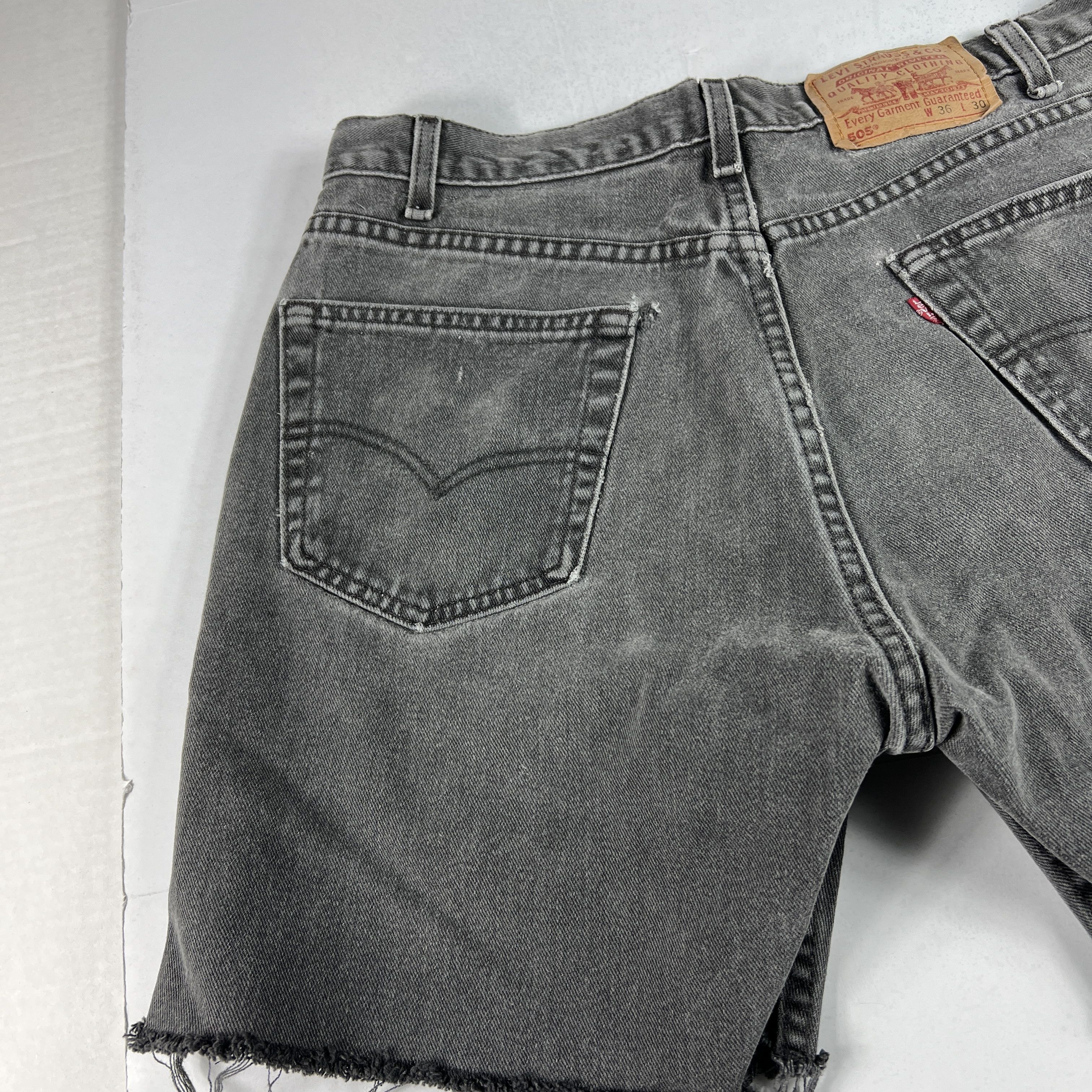 Levi's × Vintage Y2K Levi's Jean Shorts 505 Faded Cut Off Cotton Denim Jorts Size US 34 / EU 50 - 12 Thumbnail