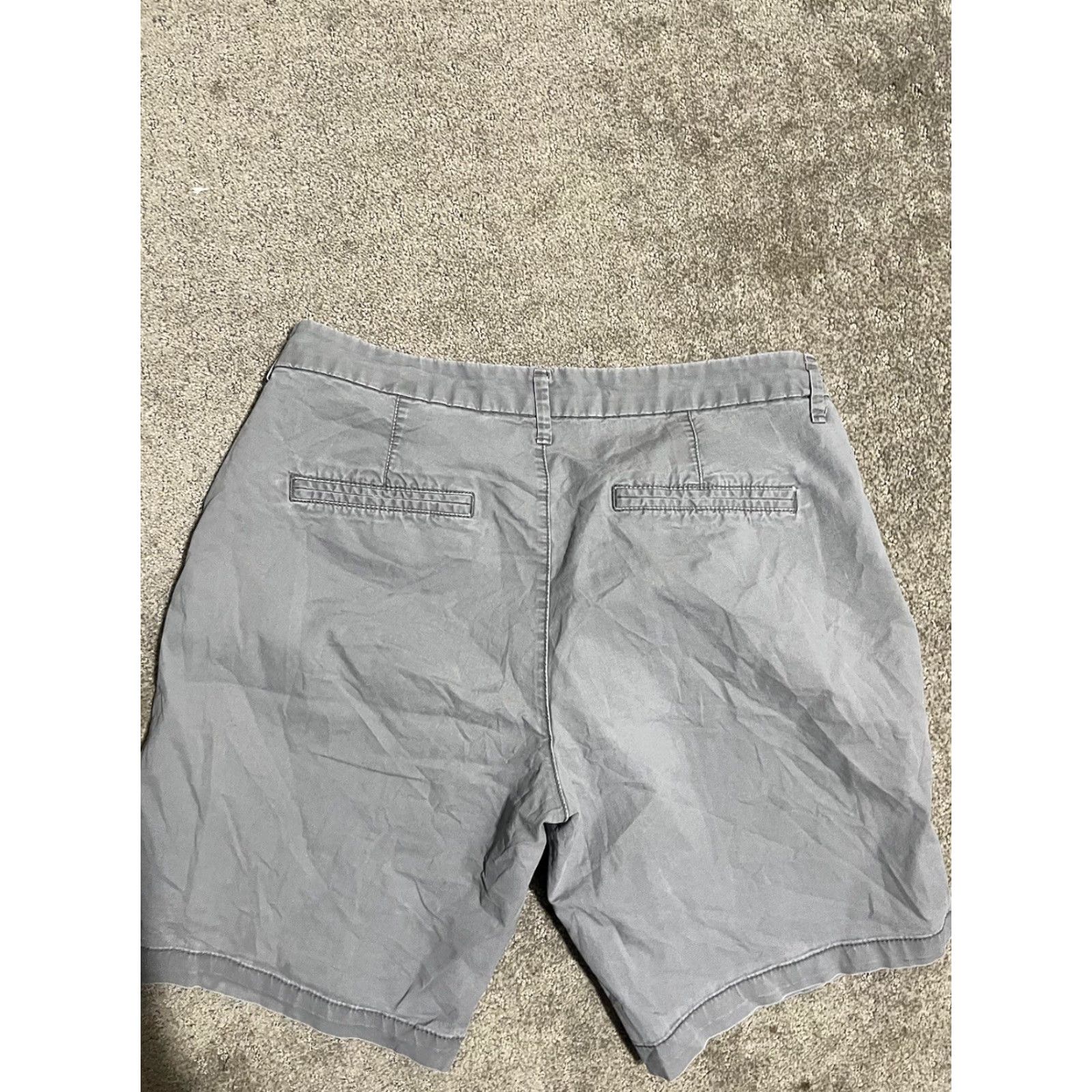 Old Navy Old Navy Shorts Women Low Rise 3in Inseam Gray Size 10 Cotton Blend Chino Casual Womens Size 32" / US 10 / IT 46 - 2 Thumbnail