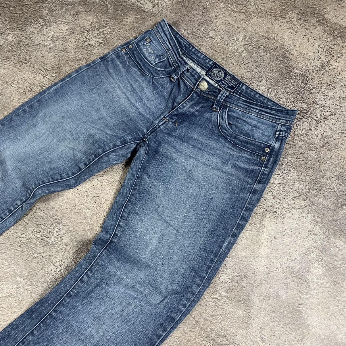 Vintage Vintage 90s Diesel Flared Distressed Low Rise Jeans Grunge 3 Size 30" / US 8 / IT 44 - 4 Thumbnail