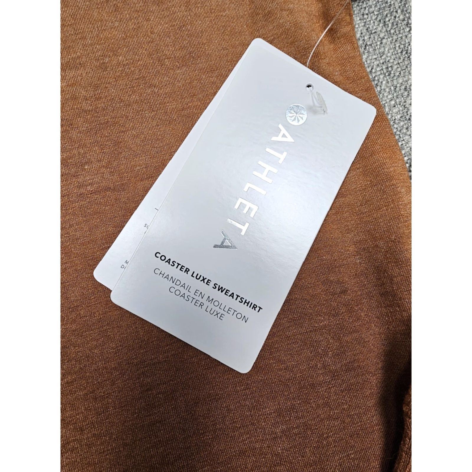 Athleta Athleta Sweatshirt Womens Small Petite Brown Coaster Luxe Thumbholes S858-0031 Size S / US 4 / IT 40 - 4 Thumbnail