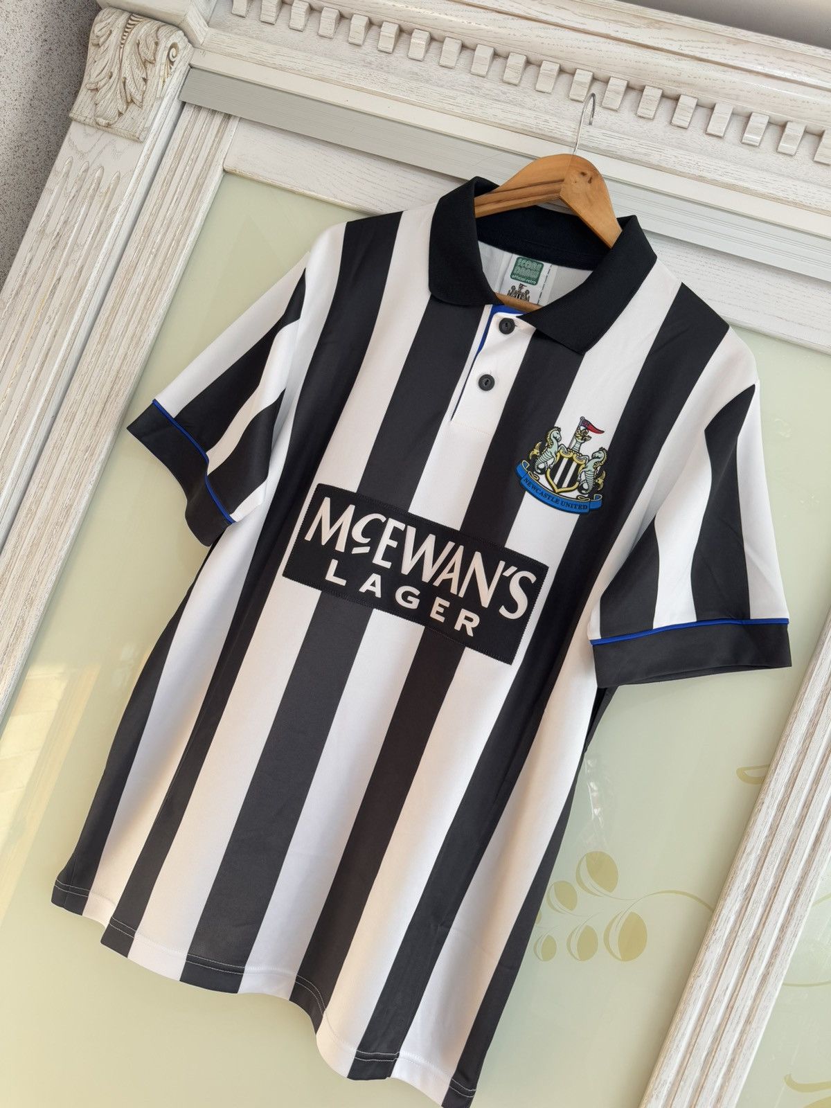 Vintage Vintage Newcastle United 1994-1995 Score Draw Soccer Jersey Size US L / EU 52-54 / 3 - 3 Thumbnail