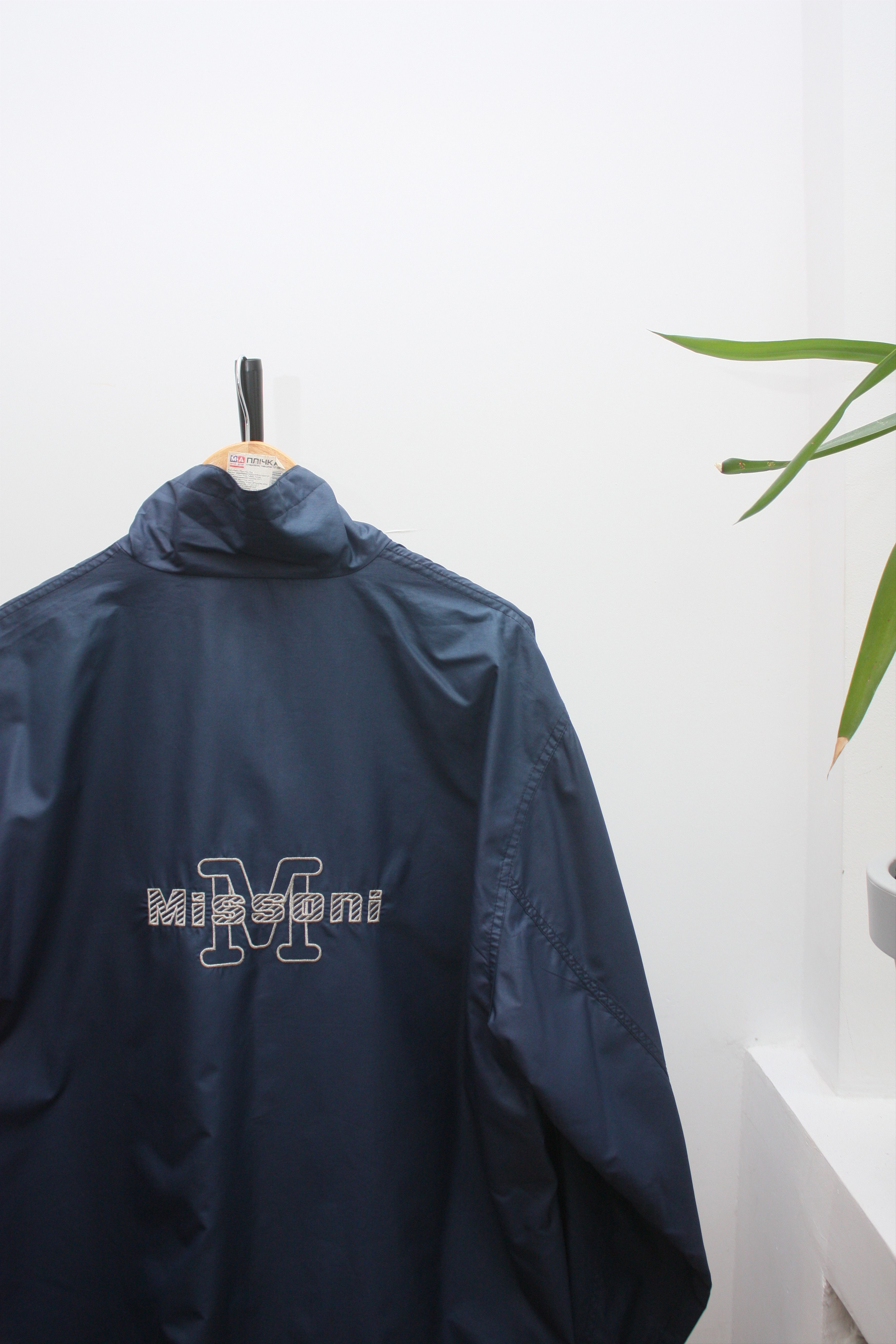 Missoni Missoni Vintage Logo Navy Windbreaker Jacket Men's Size US L / EU 52-54 / 3 - 1 Thumbnail