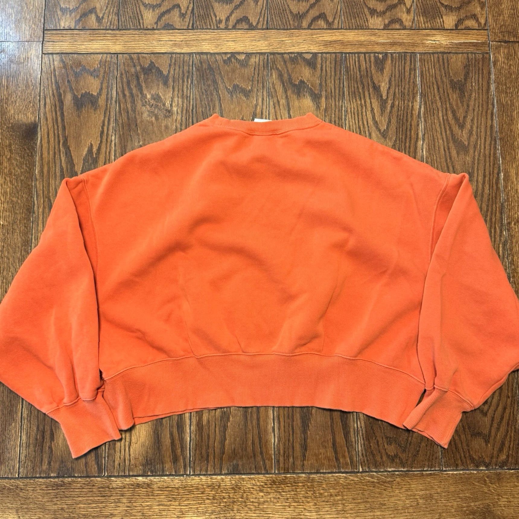 Nike VINTAGE Nike Y2K Crewneck Orange Crop Top Sweatshirt Center Swoosh Embroidered Small Size S / US 4 / IT 40 - 5 Thumbnail