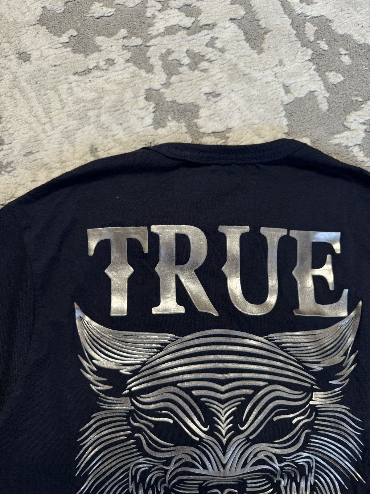 True Religion × Vintage TRUE RELIGION SS WOLF METALLIC TEE Size US S / EU 44-46 / 1 - 10 Thumbnail