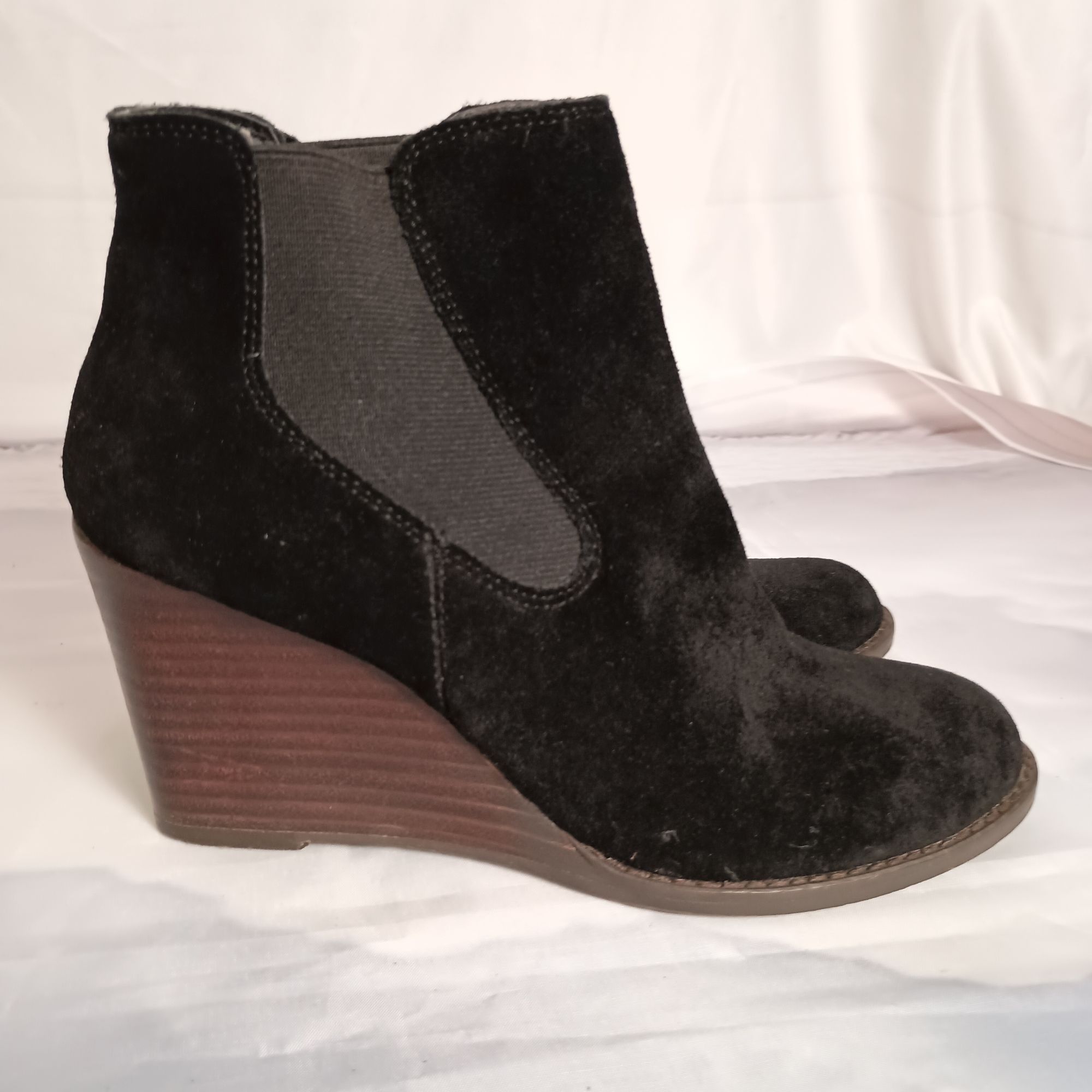 Lucky Brand Lucky Brand Yamka Black Suede Wedge Booties Women’s Size 7 G Size US 7 / IT 37 - 3 Thumbnail