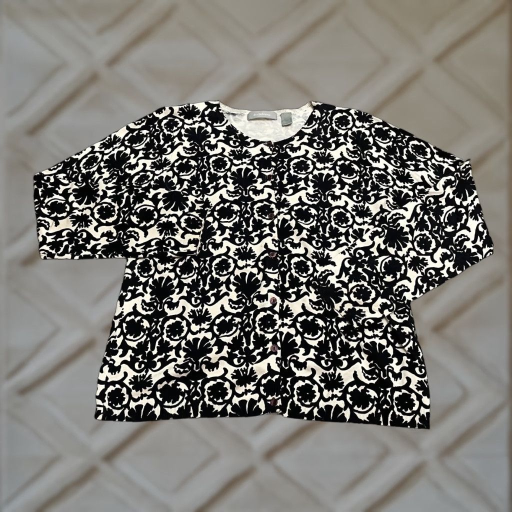 Liz Claiborne Liz Claiborne Cardigan Sweater Womens XL White Black Floral Button Down Silk Size XL / US 12-14 / IT 48-50 - 1 Thumbnail