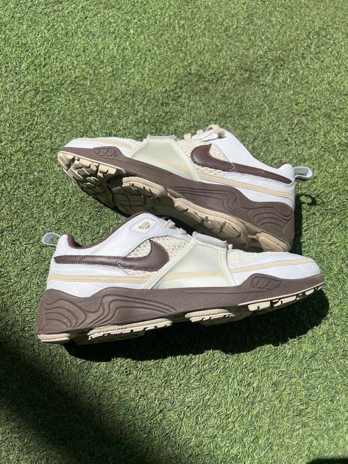 Nike × Travis Scott 🌵TRAVIS SCOTT X NIKE ZOOM FIELD JAXX (HQ3073 100 Size US 12 / EU 45 - 4 Thumbnail