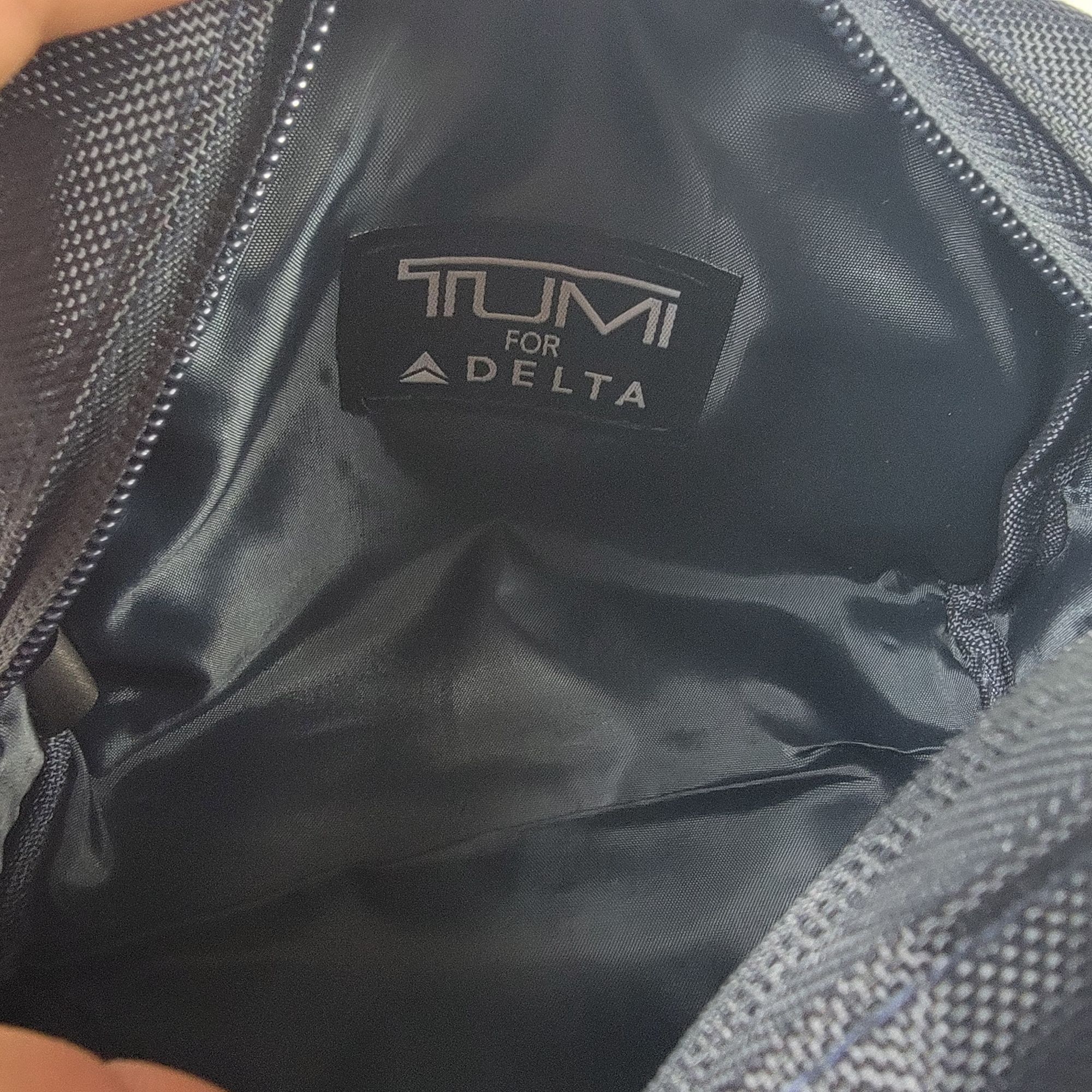 Tumi Tumi For Delta Travel Toiletry Bag Case Set Navy Blue Nylon Size ONE SIZE - 6 Thumbnail