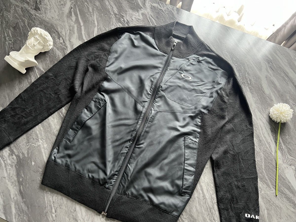 Oakley Oakley : Light Jacket Track Trace Embroidered Logo Pocket Size US M / EU 48-50 / 2 - 1 Thumbnail