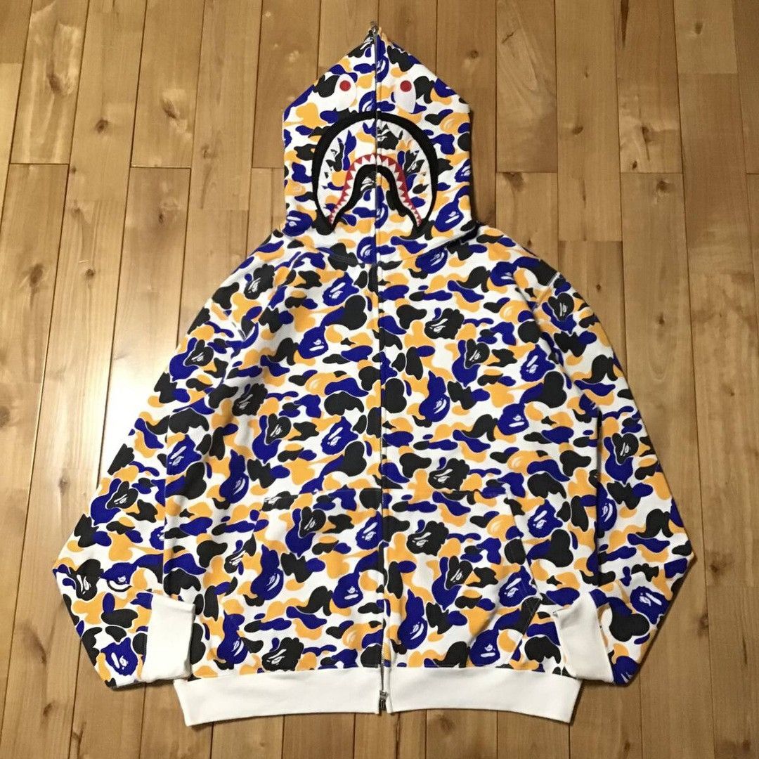 Bape 2008 🔥Maebashi Store Camo🔥 BAPE shark full zip hoodie NIGO Size US L / EU 52-54 / 3 - 1 Thumbnail