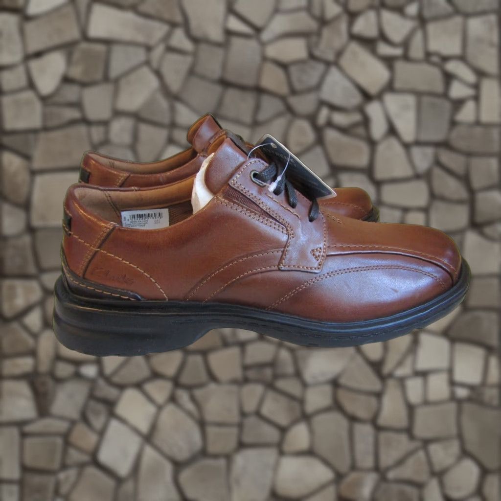Clarks Glesser Lace Oxford Shoes Men's 9 M Brown Leather Casual Comfort (Size Medium)