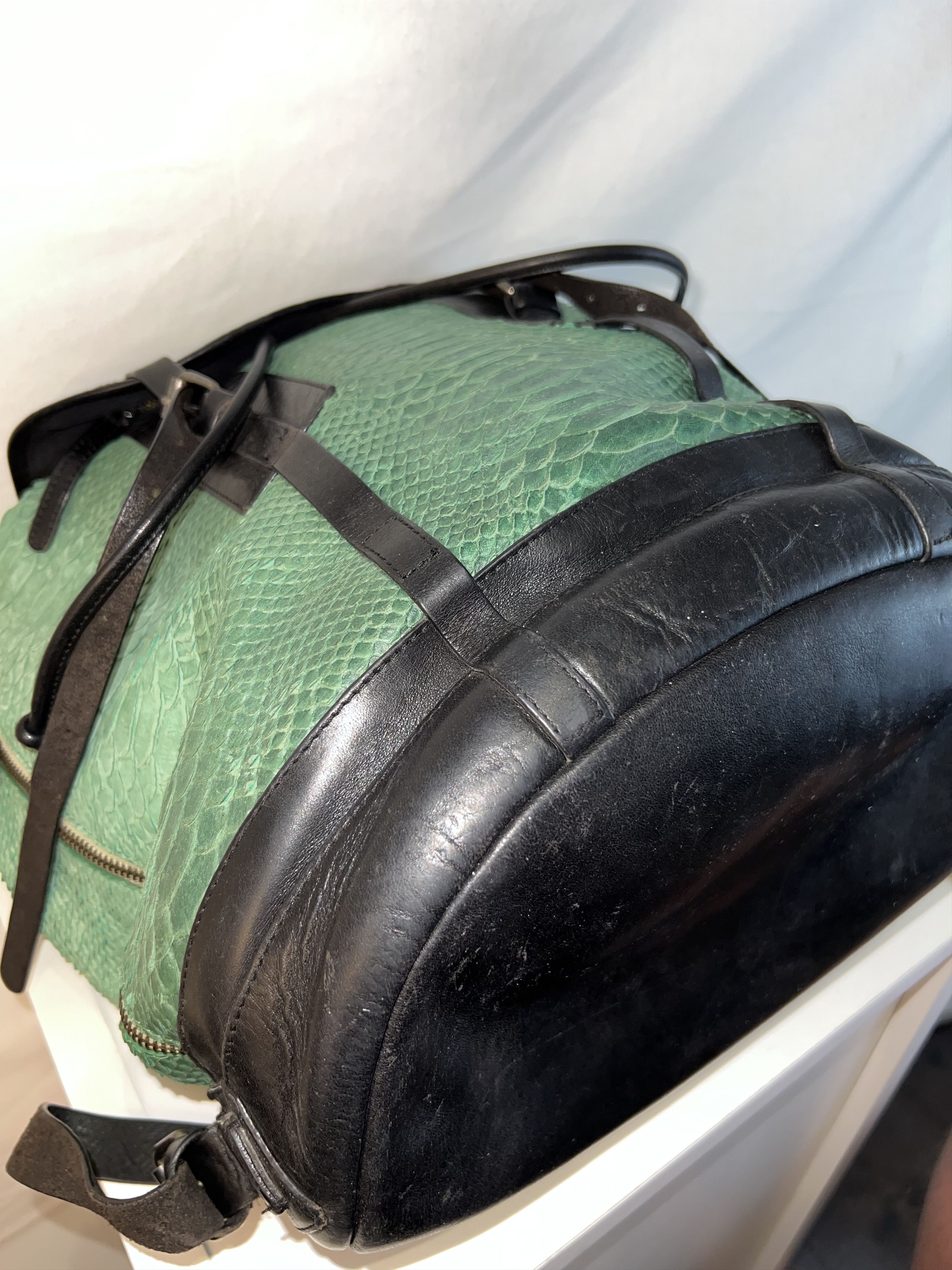 Dries Van Noten Dries Van Noten - Green Leather Payton Embossed XL Backpack Size ONE SIZE - 16 Thumbnail