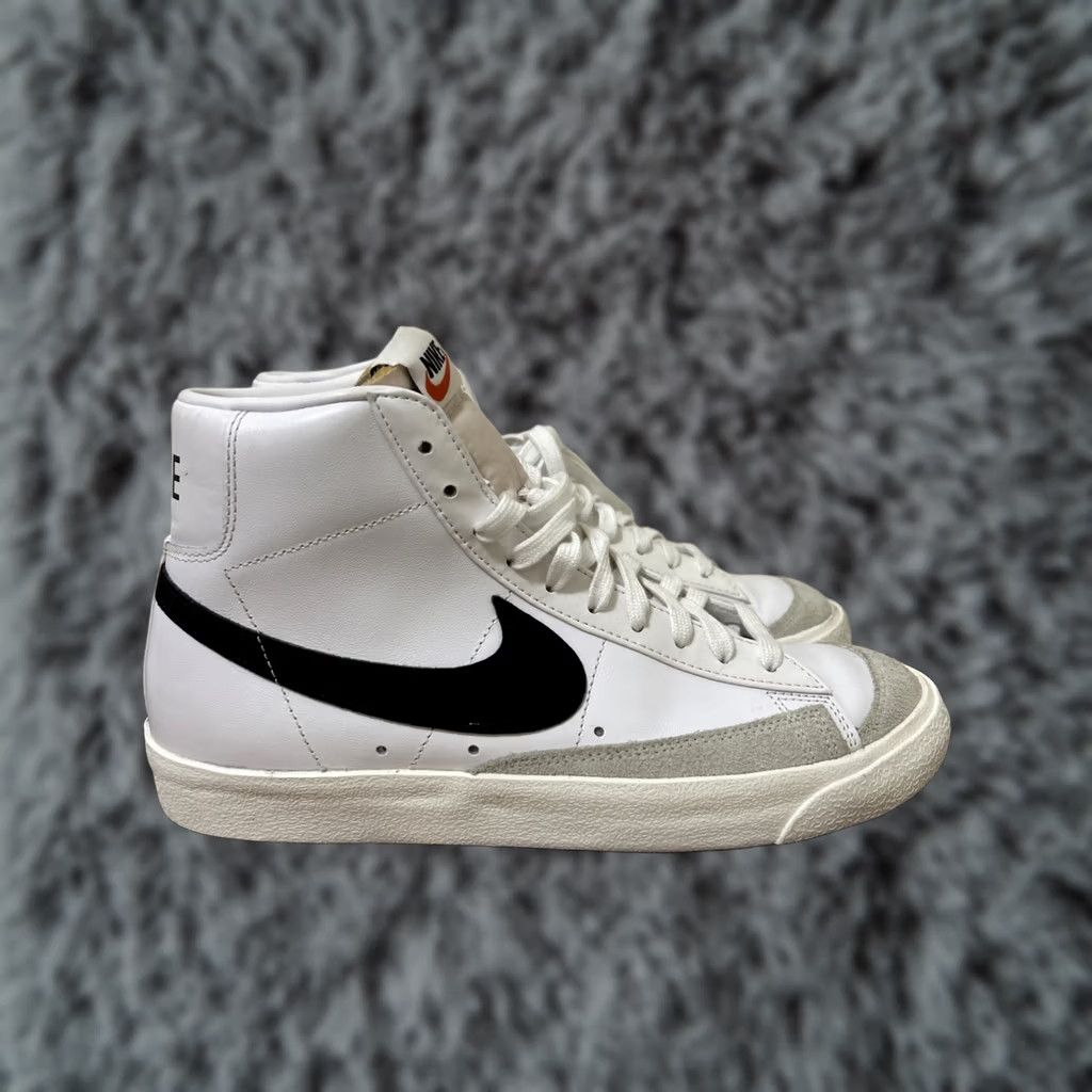 Nike Nike Blazer Mid 77 Shoes Womens 10.5 White Basketball Sneakers CZ1055 100 Size L / US 10 / IT 46 - 1 Thumbnail