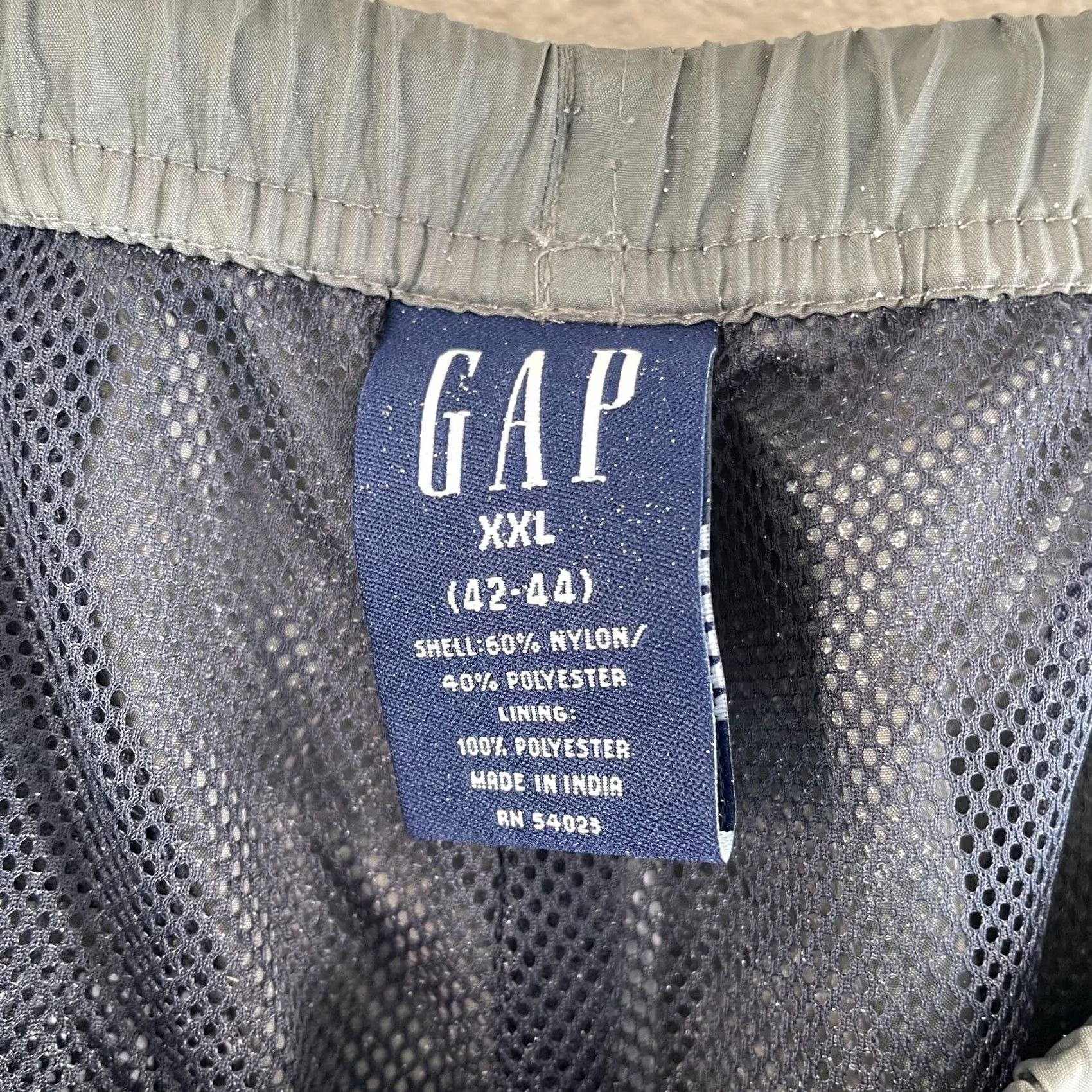 Gap Gap Track Pants Men 2XL Grey Nylon Baggy Windbreaker Raver Gorpcore Ankle Zip Size US 39 - 2 Thumbnail