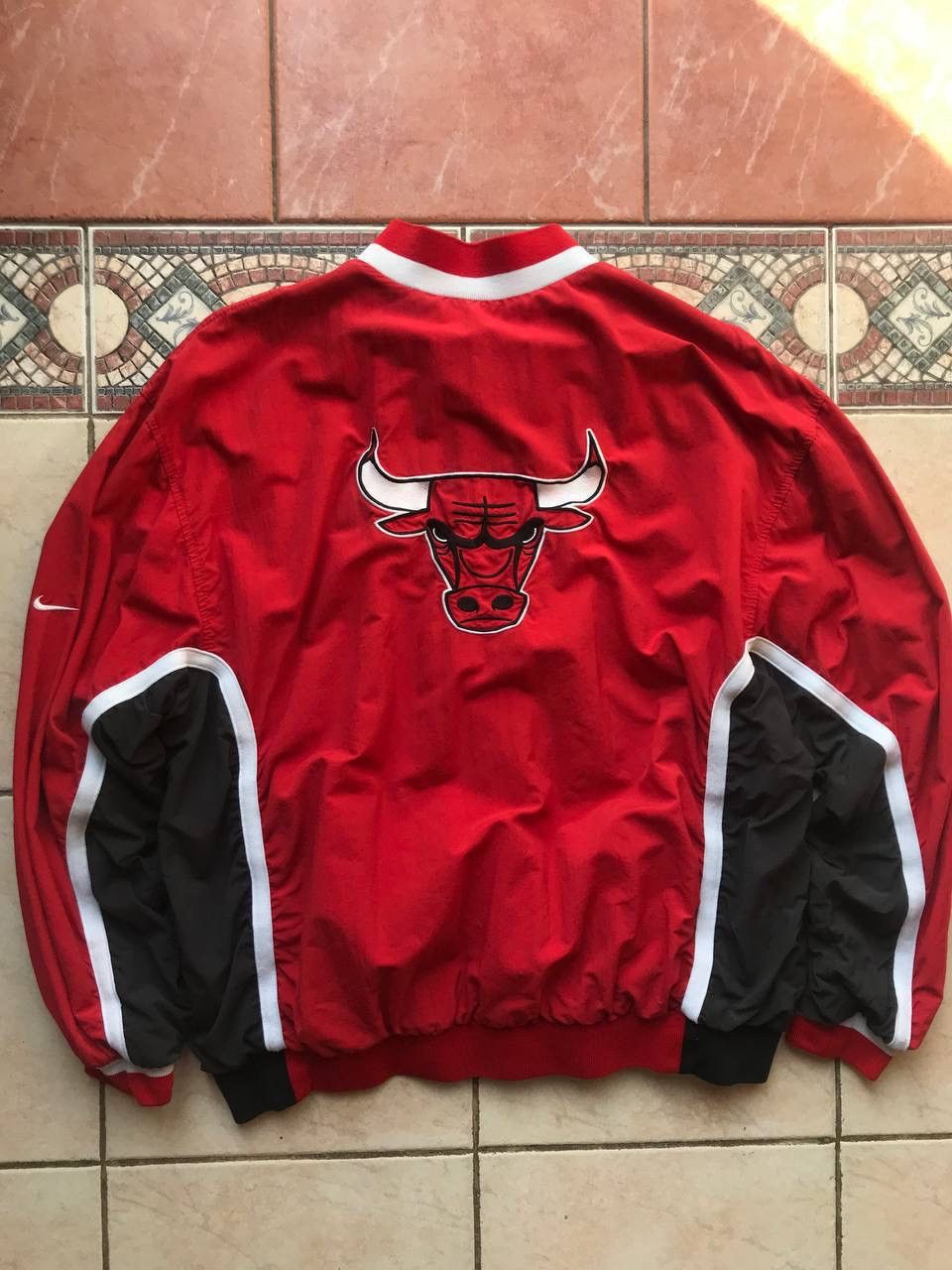 Vintage Chicago Bulls 90s Nike NBA Warm-Up Jacket Size L