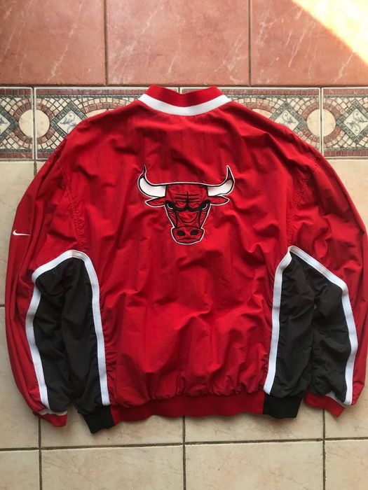 Bulls 90s warm online up jacket